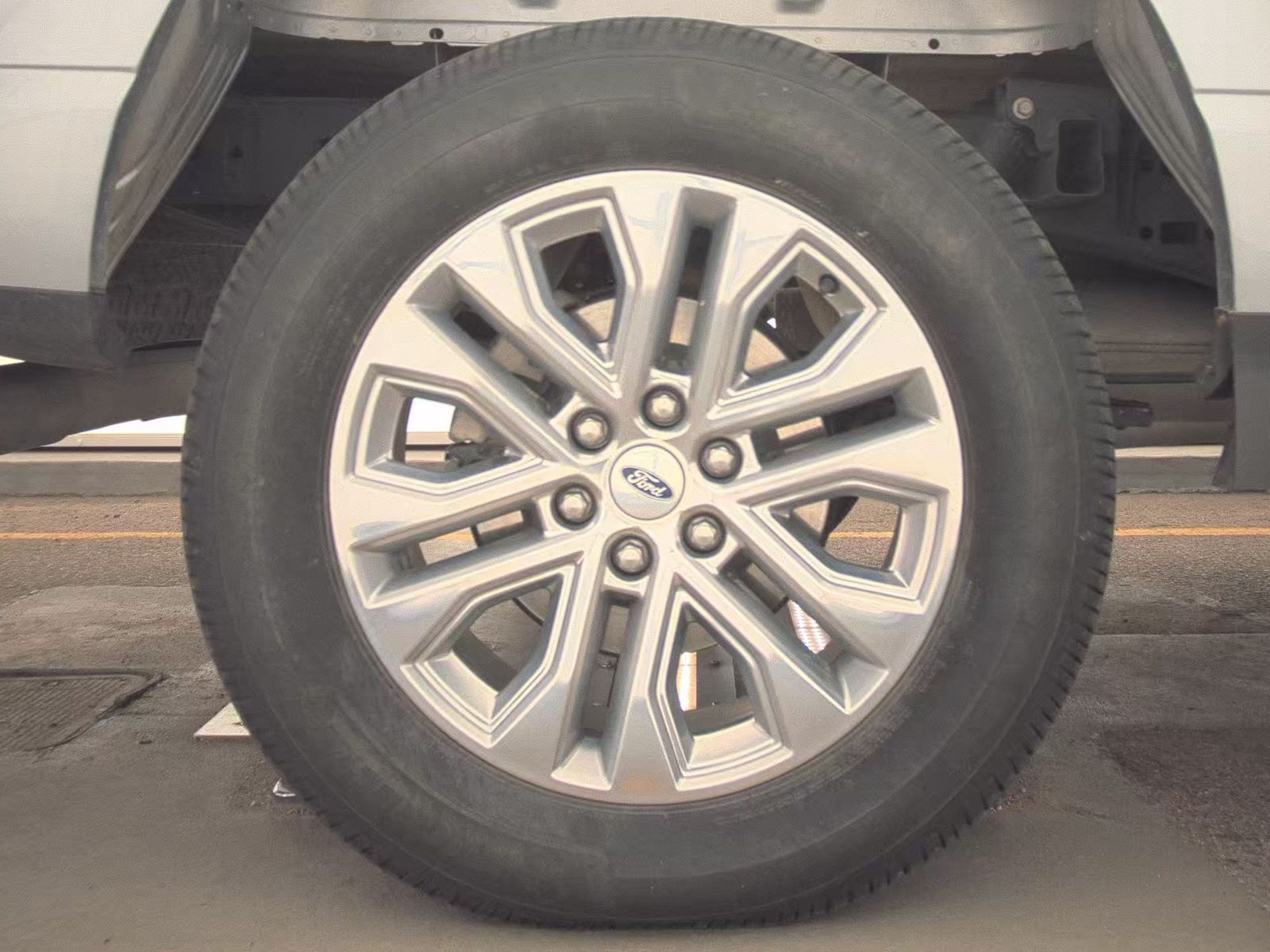 2024 Ford F-150 Lariat AWD