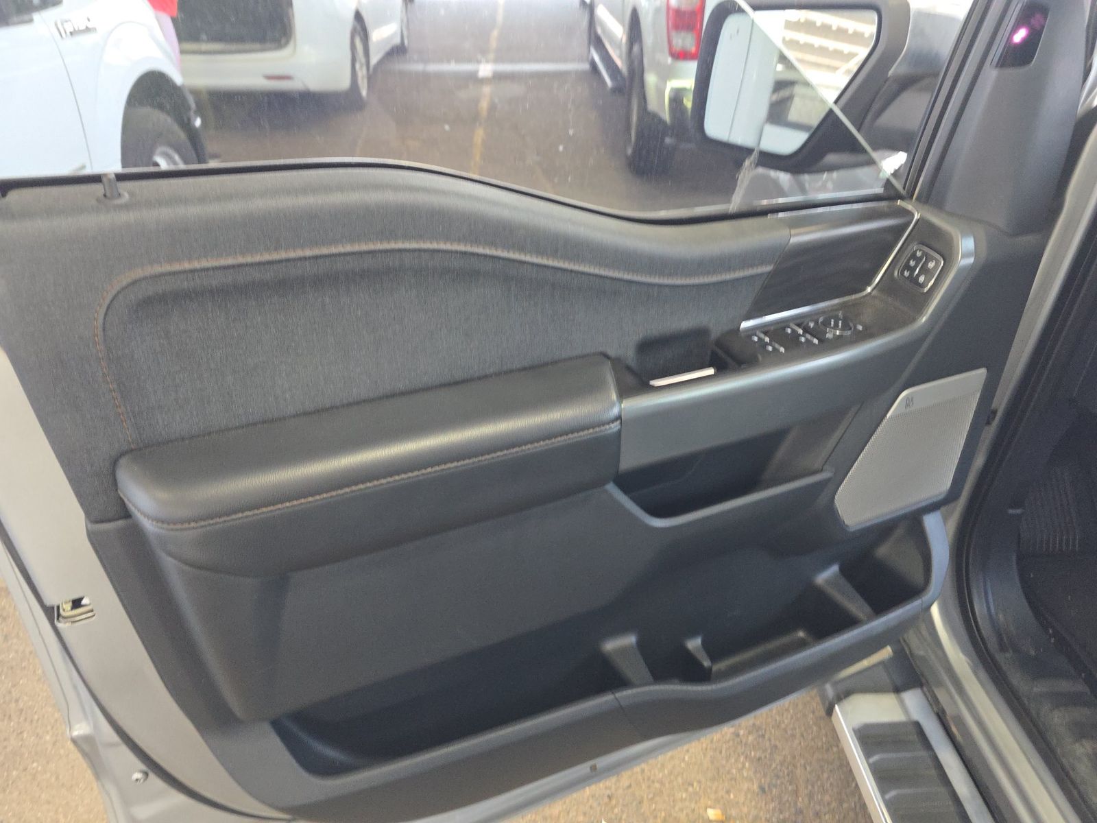 2024 Ford F-150 Lariat AWD