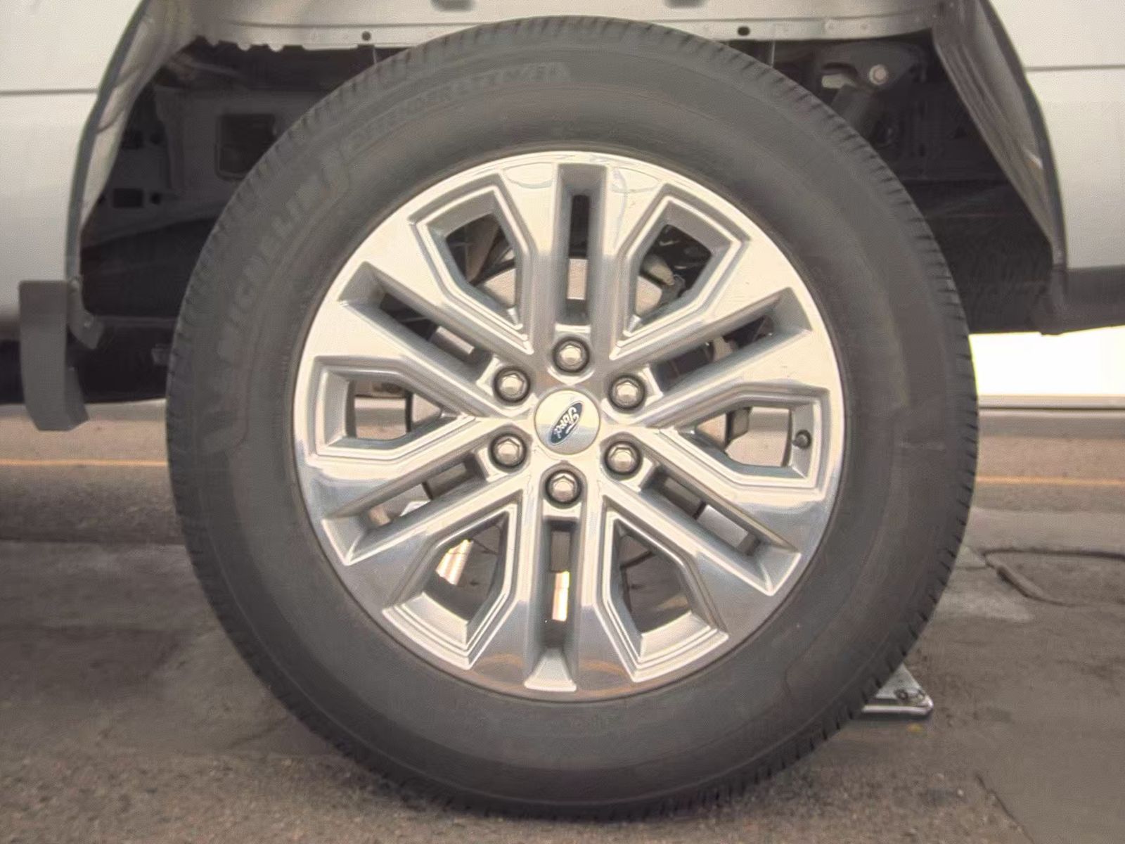 2024 Ford F-150 Lariat AWD