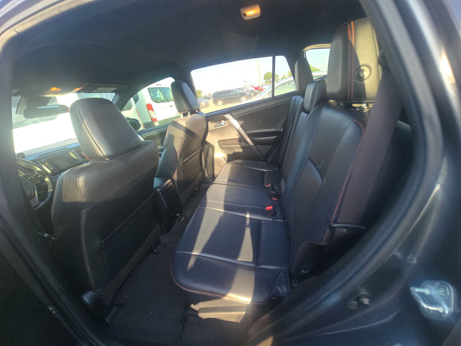 2016 Toyota RAV4 SE FWD