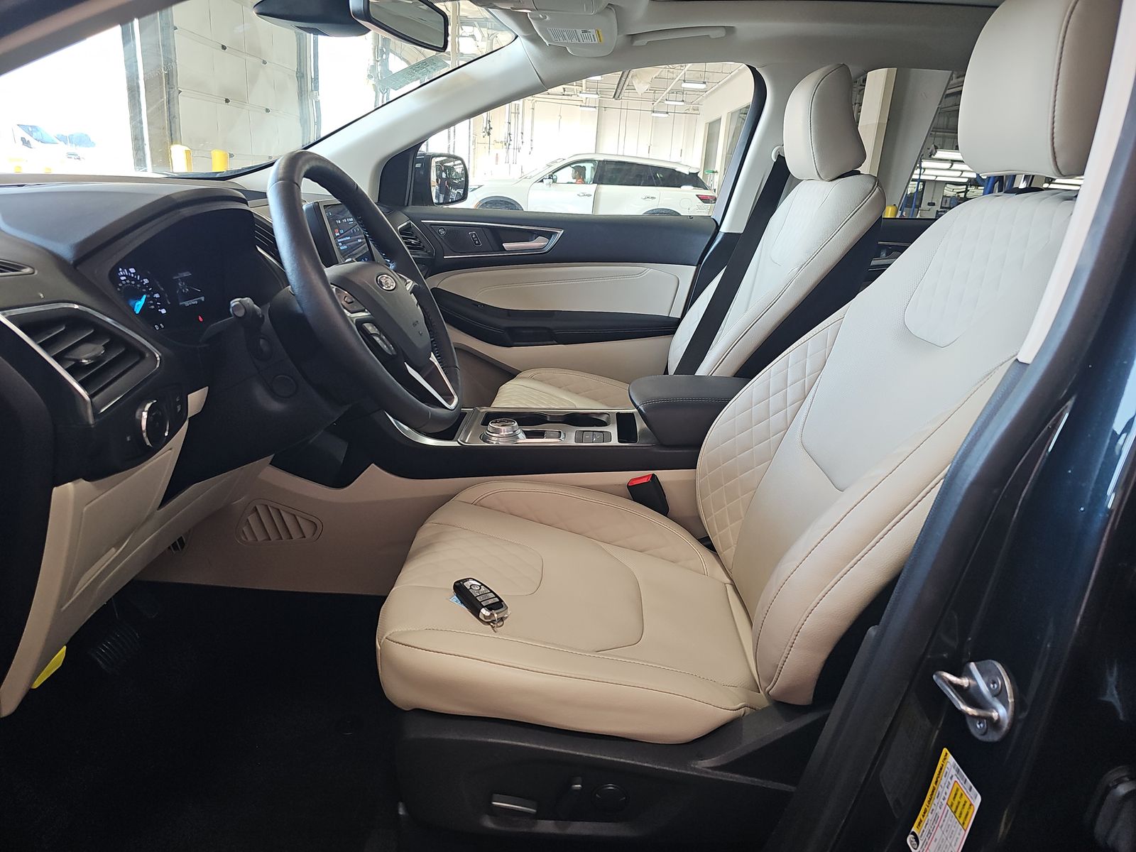 2023 Ford Edge Titanium AWD