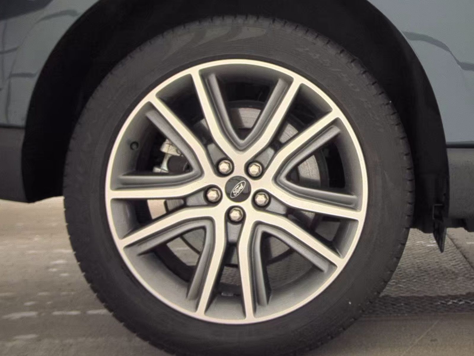 2023 Ford Edge Titanium AWD