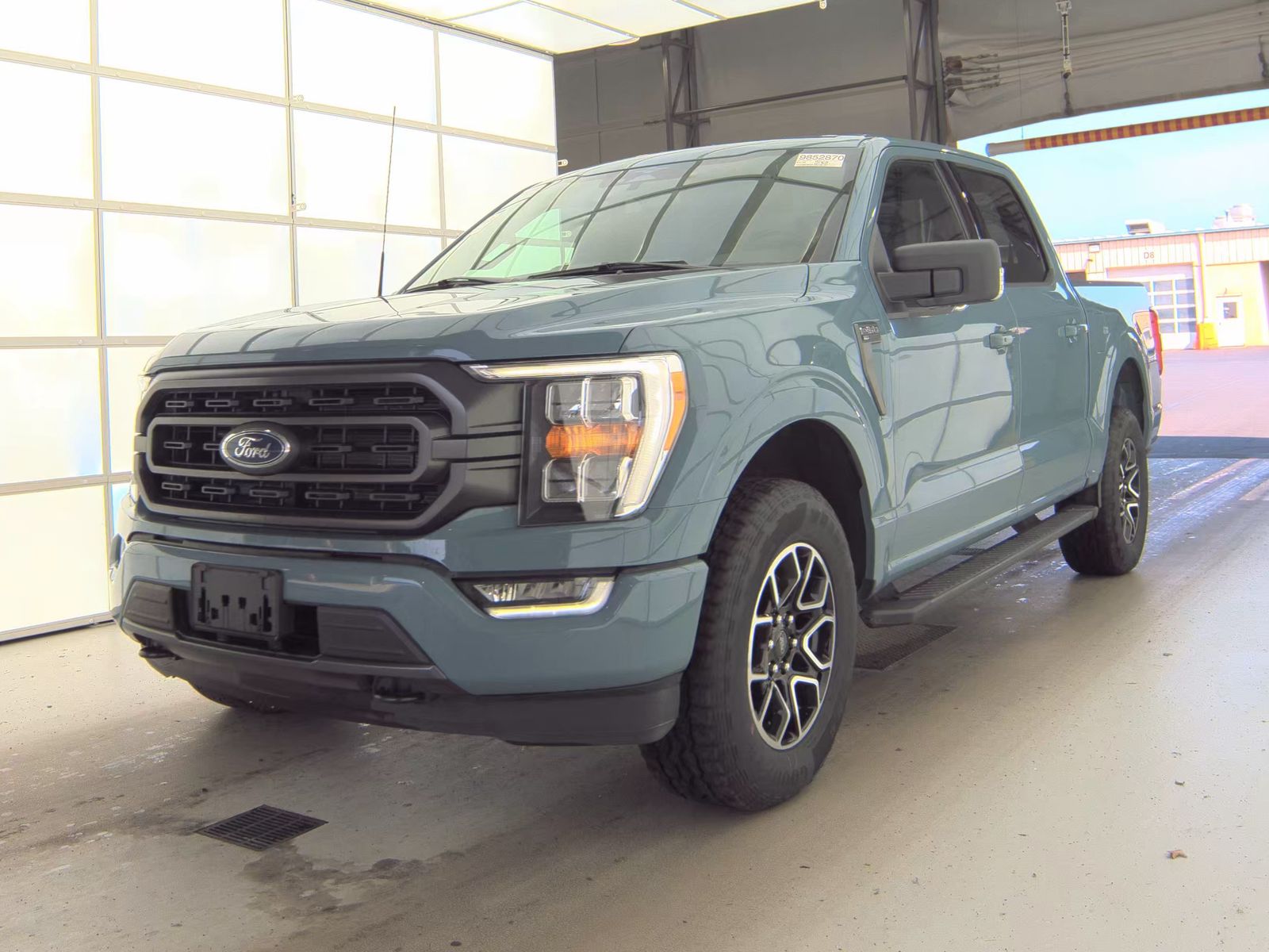 2023 Ford F-150 XLT AWD