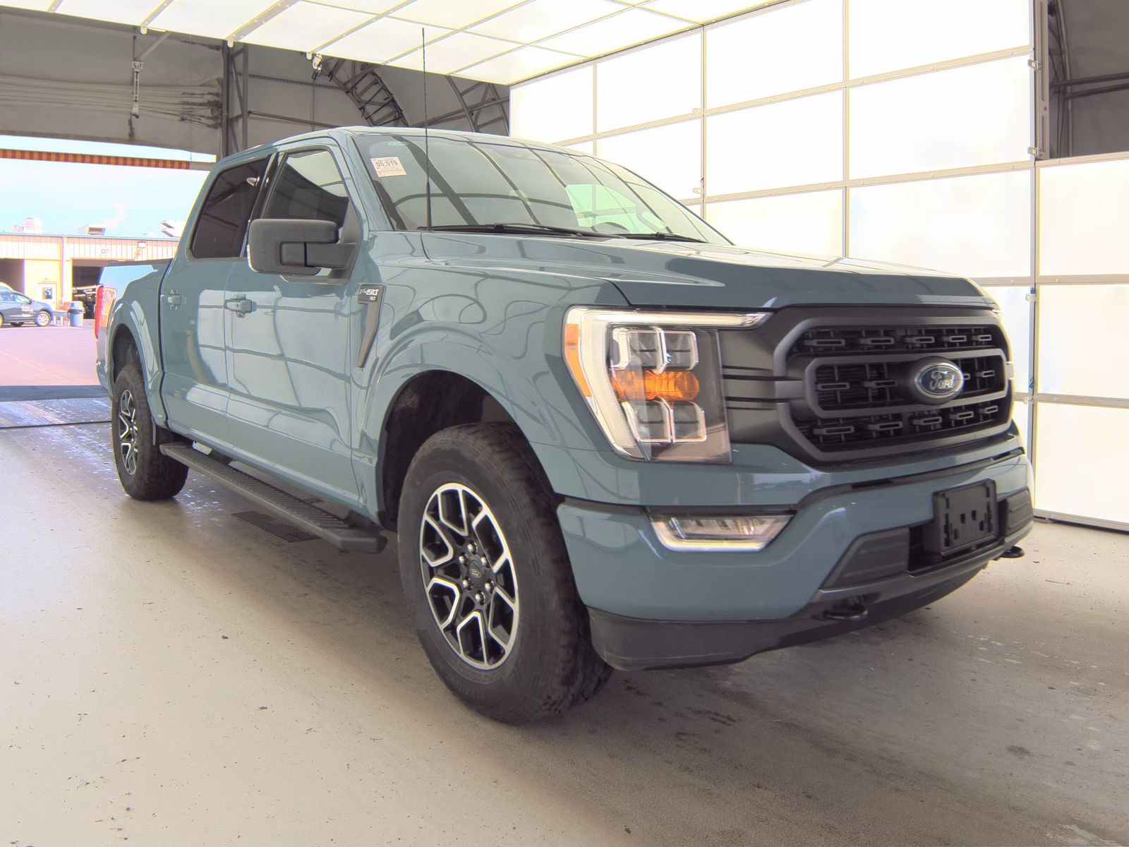 2023 Ford F-150 XLT AWD