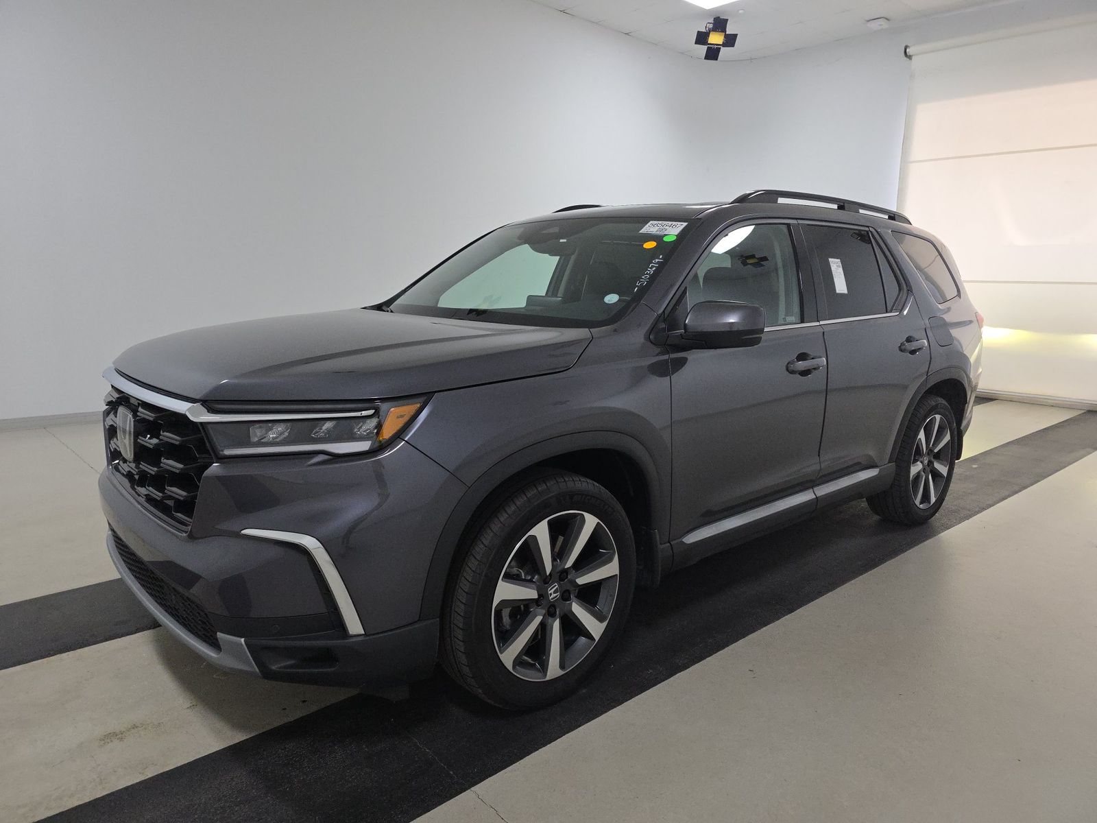 2023 Honda Pilot Touring FWD