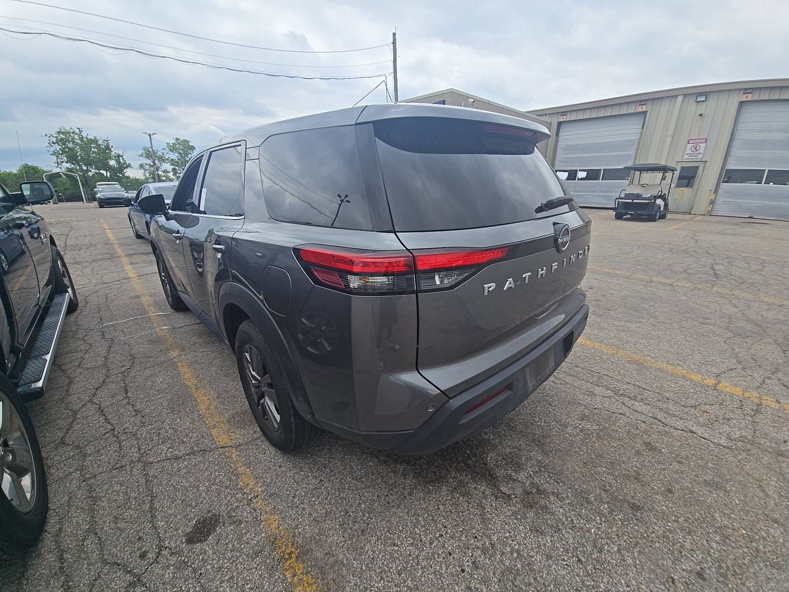 2025 Nissan Pathfinder S AWD