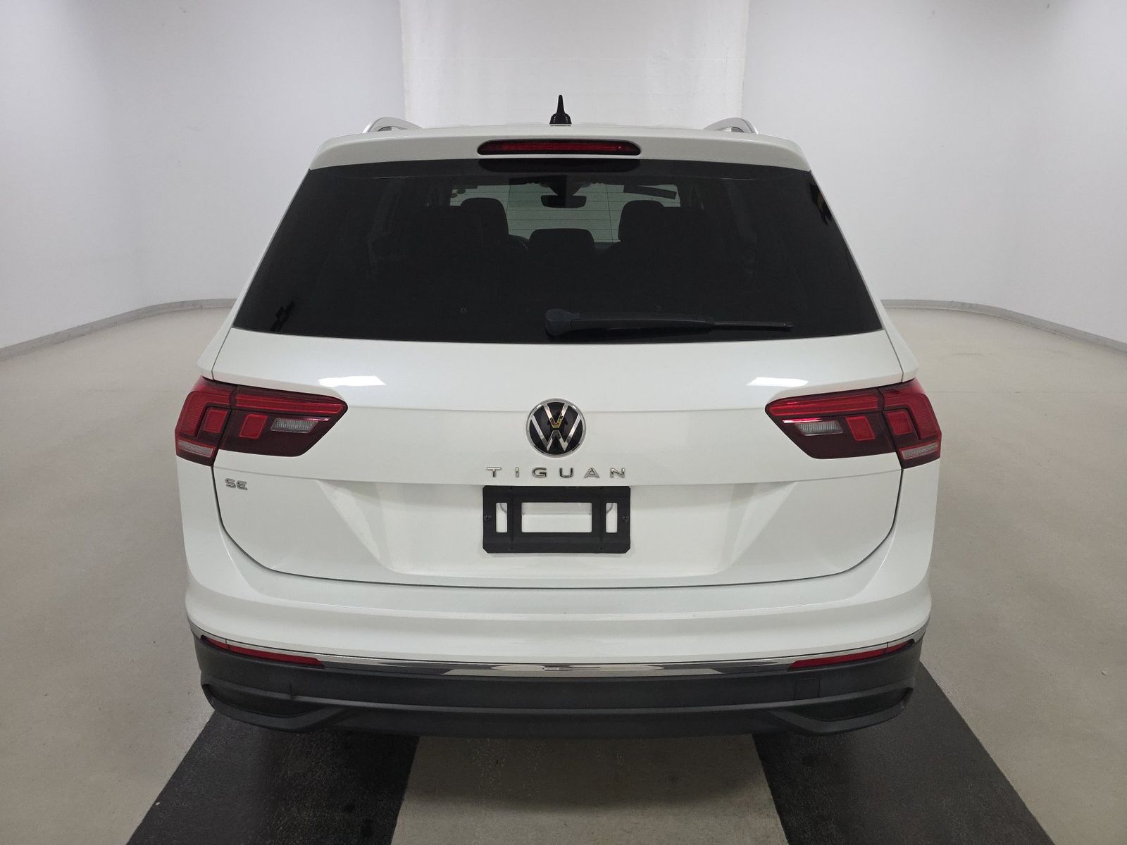 2023 Volkswagen Tiguan 2.0T SE FWD