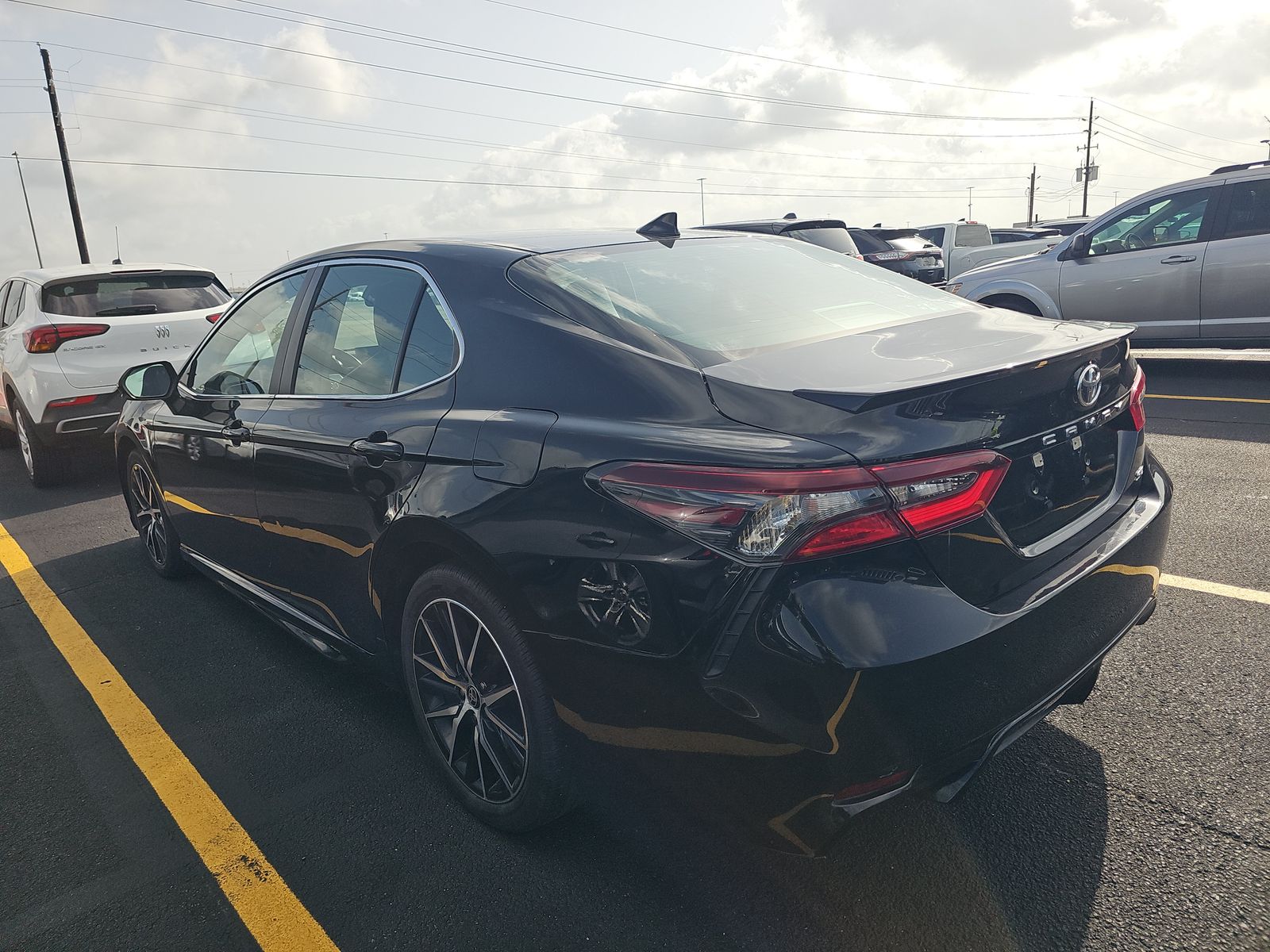 2023 Toyota Camry SE FWD