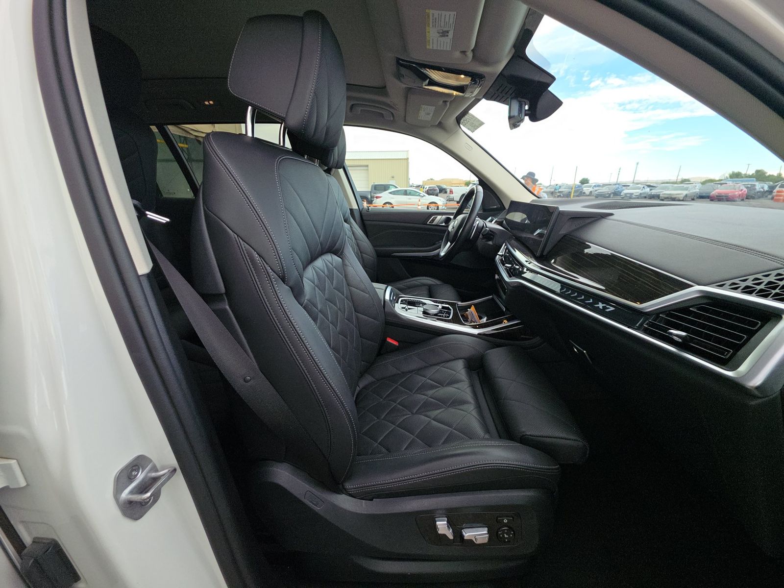 2024 BMW X7 xDrive40i AWD