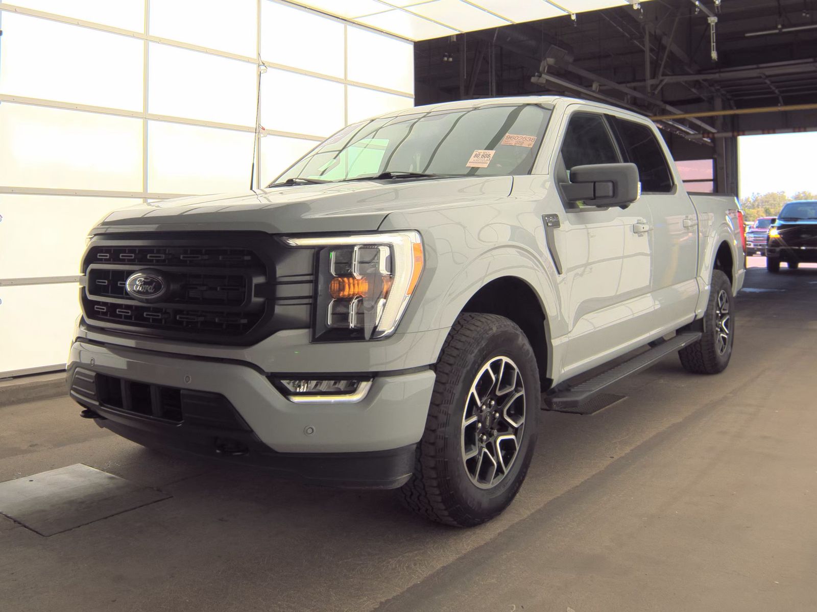 2023 Ford F-150 XLT AWD