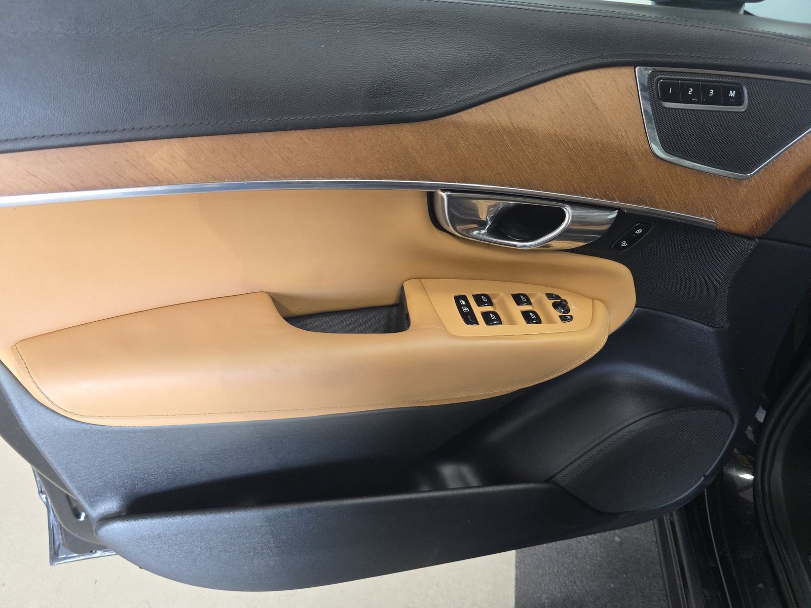 2016 Volvo XC90 T6 Inscription AWD