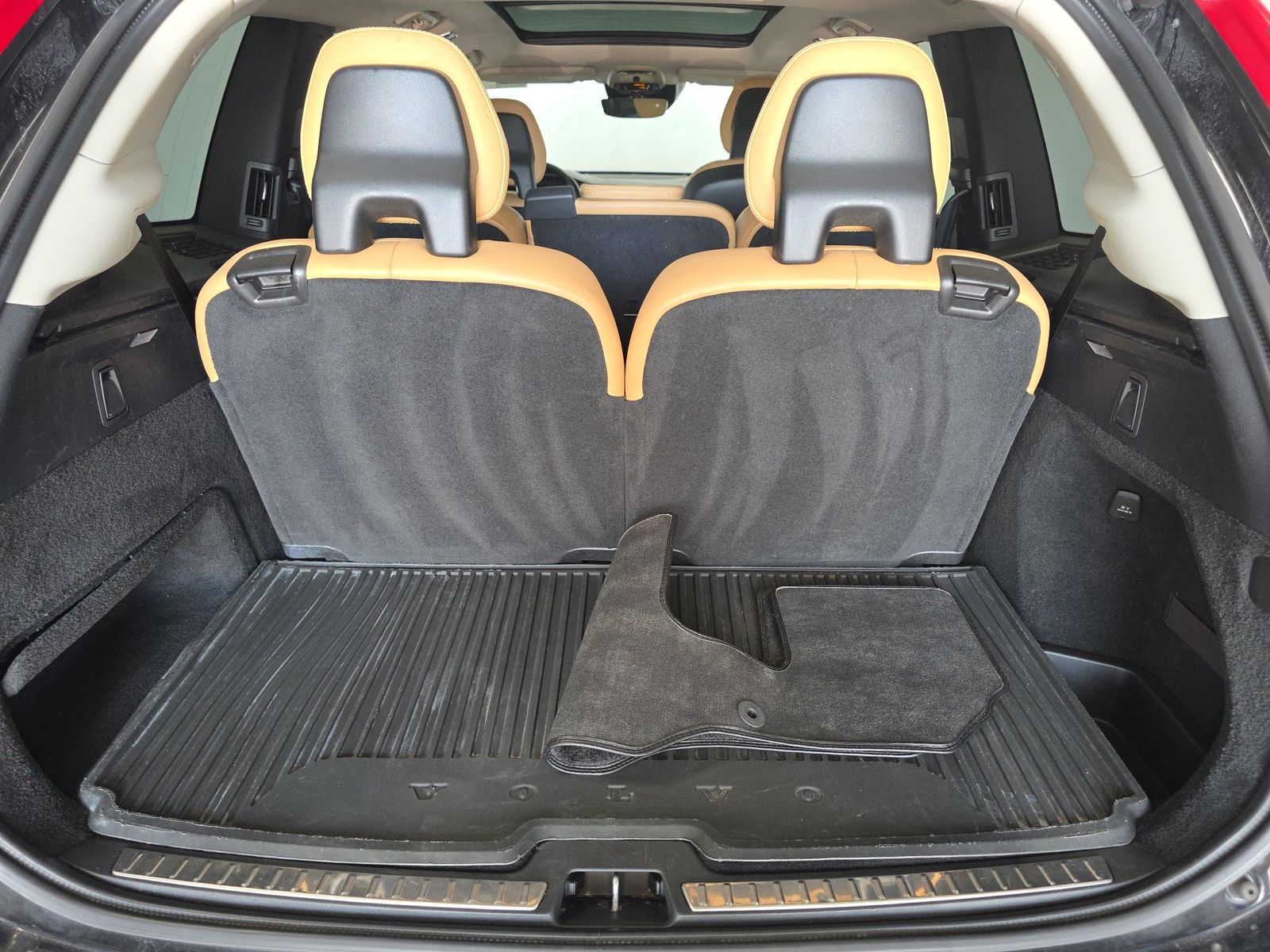 2016 Volvo XC90 T6 Inscription AWD