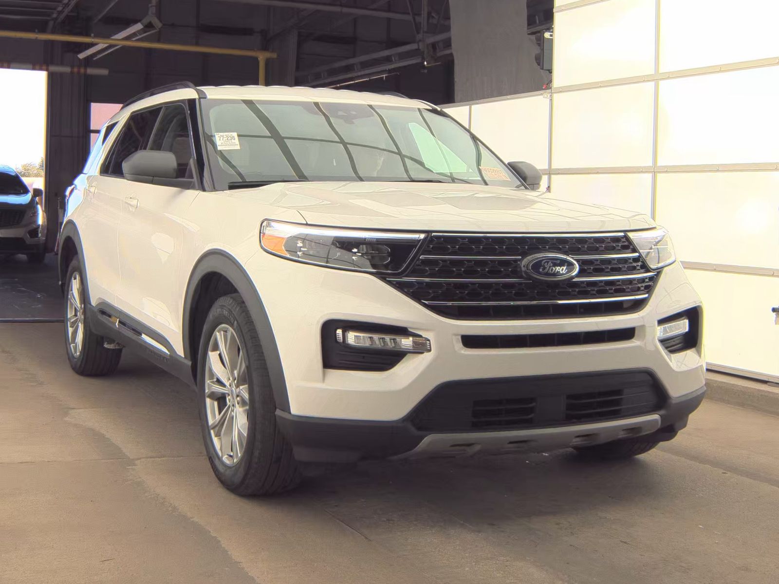 2023 Ford Explorer XLT AWD