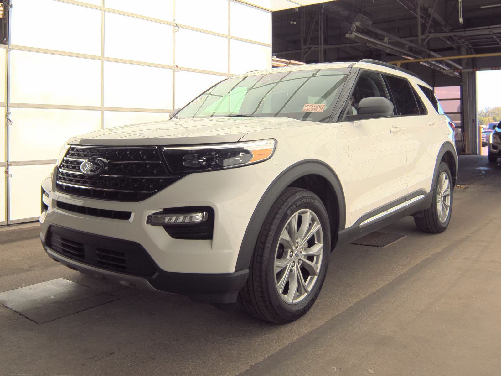 2023 Ford Explorer XLT AWD