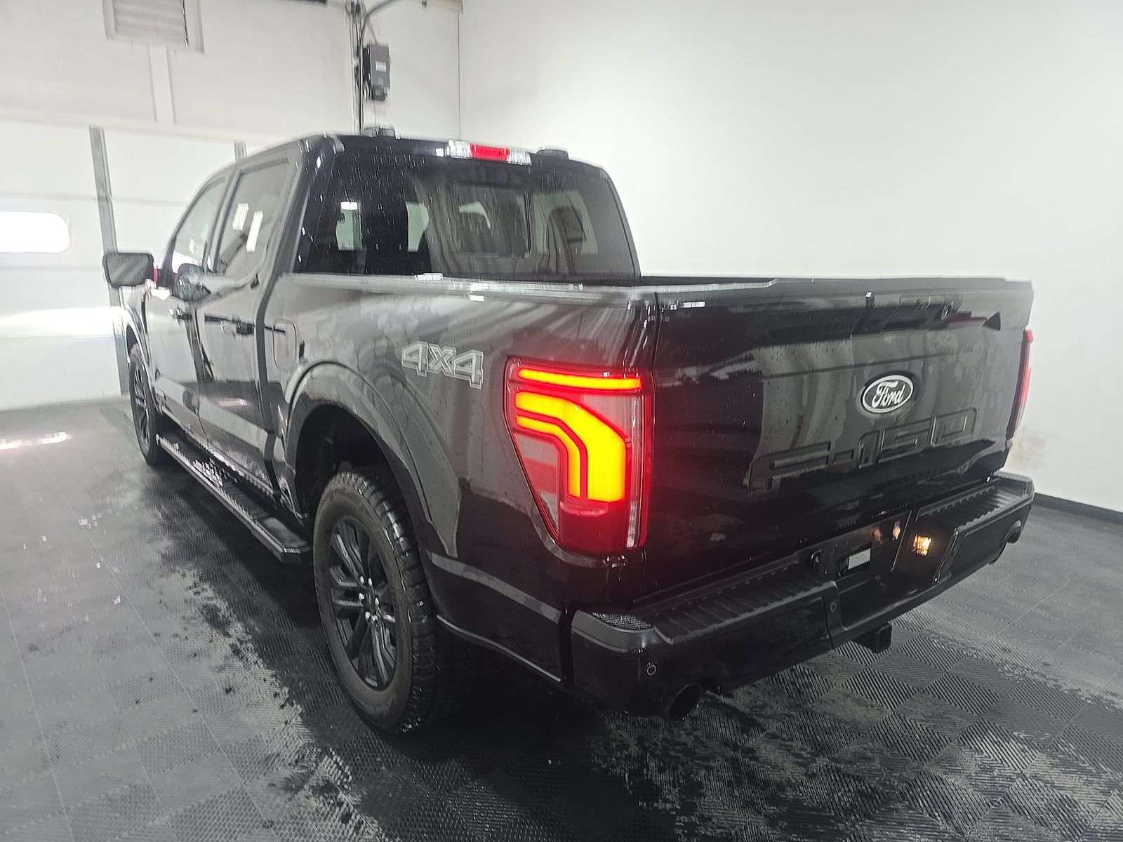 2024 Ford F-150 Hybrid Lariat AWD