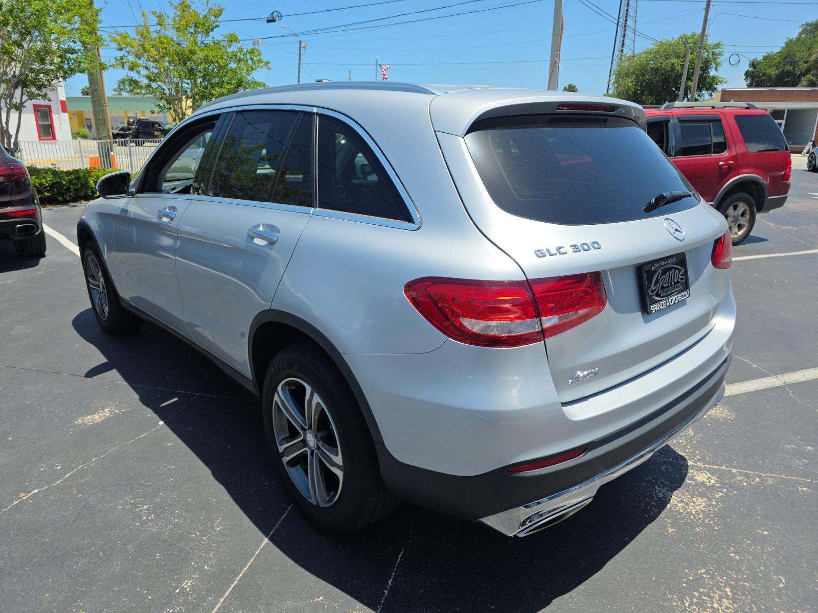 2016 Mercedes-Benz GLC GLC 300 RWD