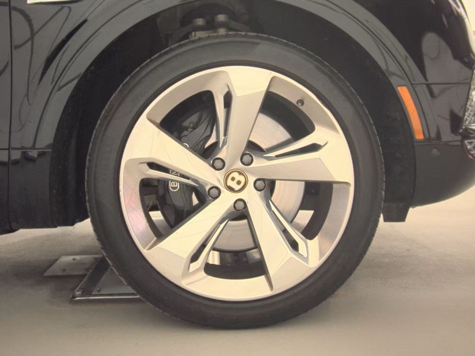2020 Bentley Bentayga Hybrid AWD