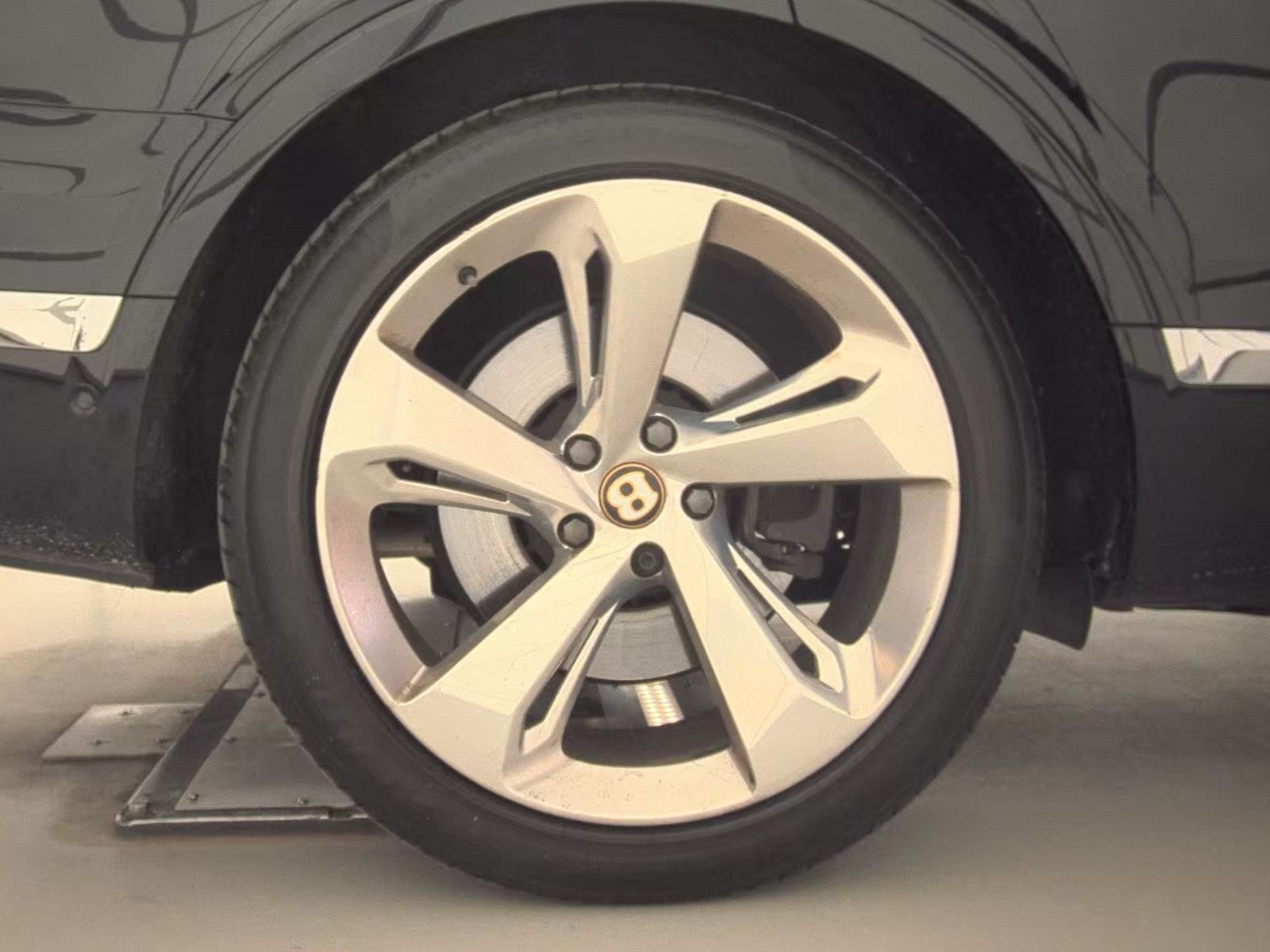 2020 Bentley Bentayga Hybrid AWD
