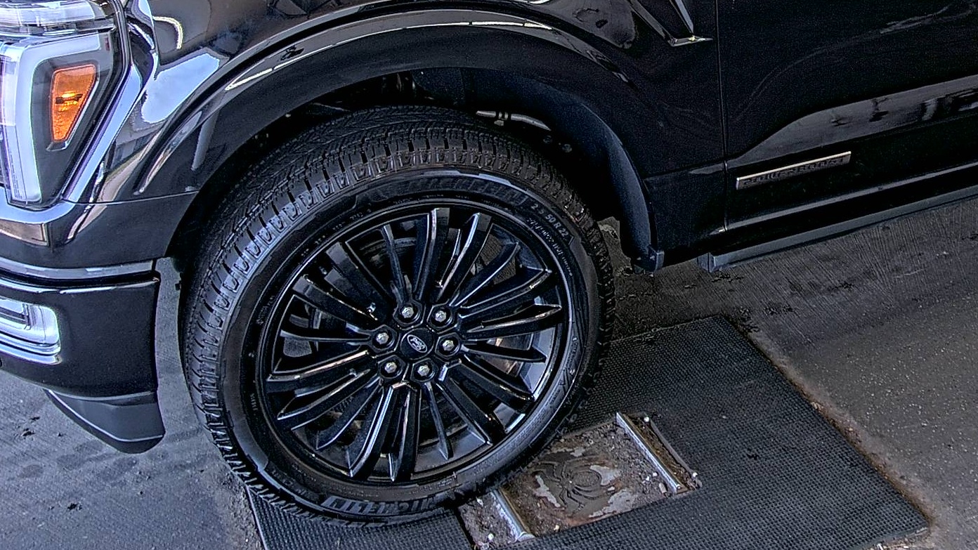 2025 Ford F-150 Hybrid Platinum AWD