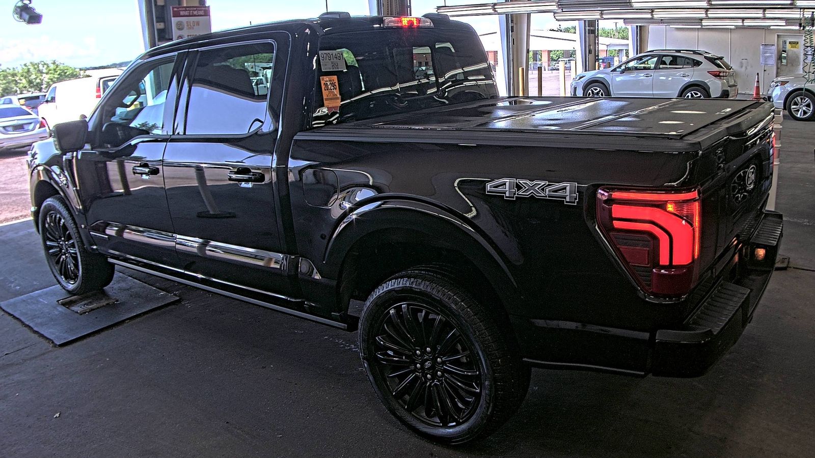 2025 Ford F-150 Hybrid Platinum AWD