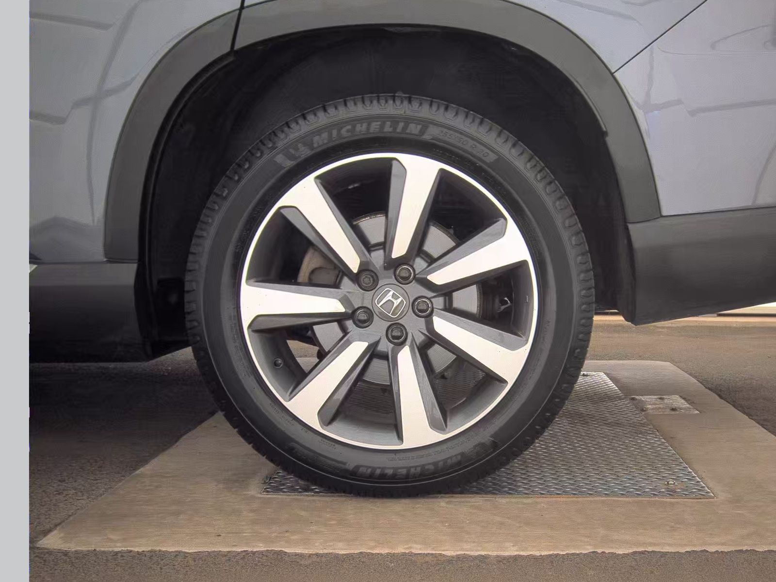 2023 Honda Pilot Elite AWD