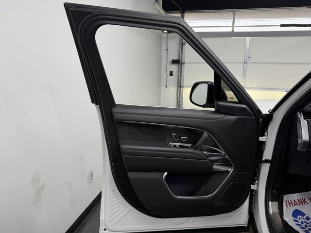 2023 Land Rover Range Rover SE AWD