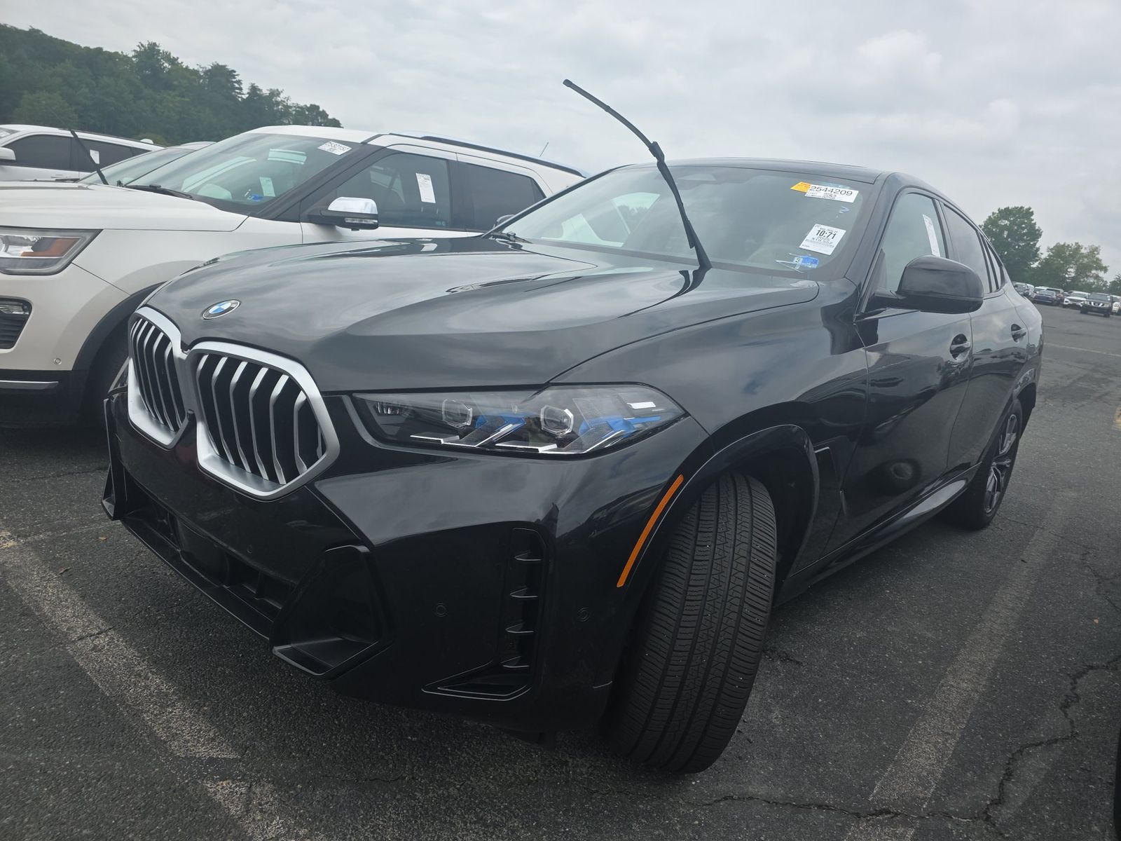 2025 BMW X6 xDrive40i AWD