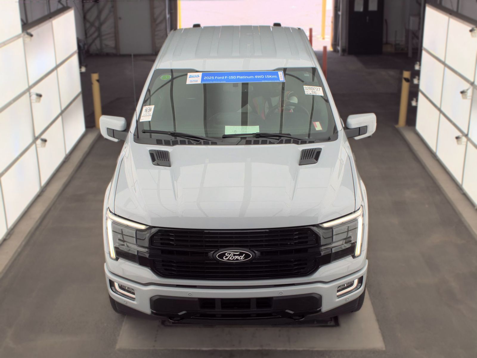 2025 Ford F-150 Platinum AWD