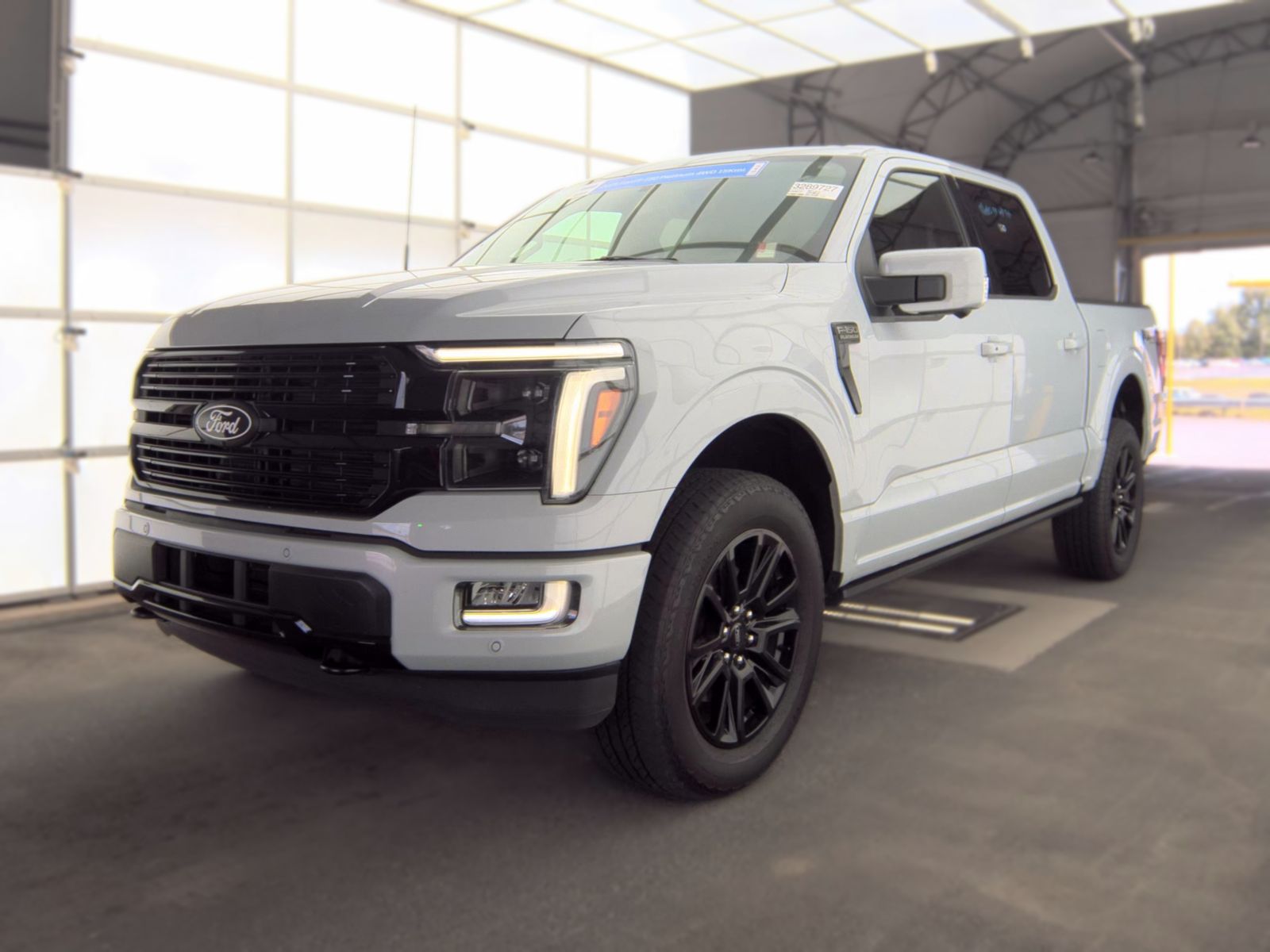 2025 Ford F-150 Platinum AWD