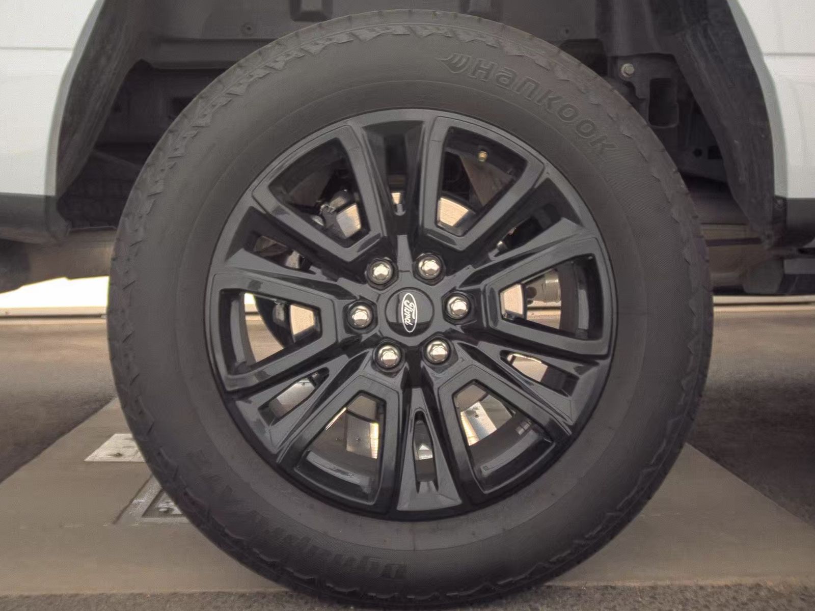 2025 Ford F-150 Platinum AWD