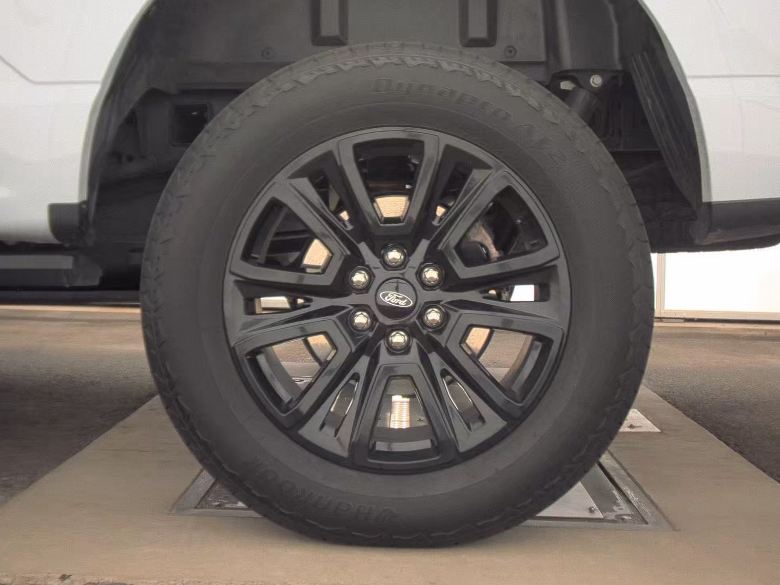 2025 Ford F-150 Platinum AWD