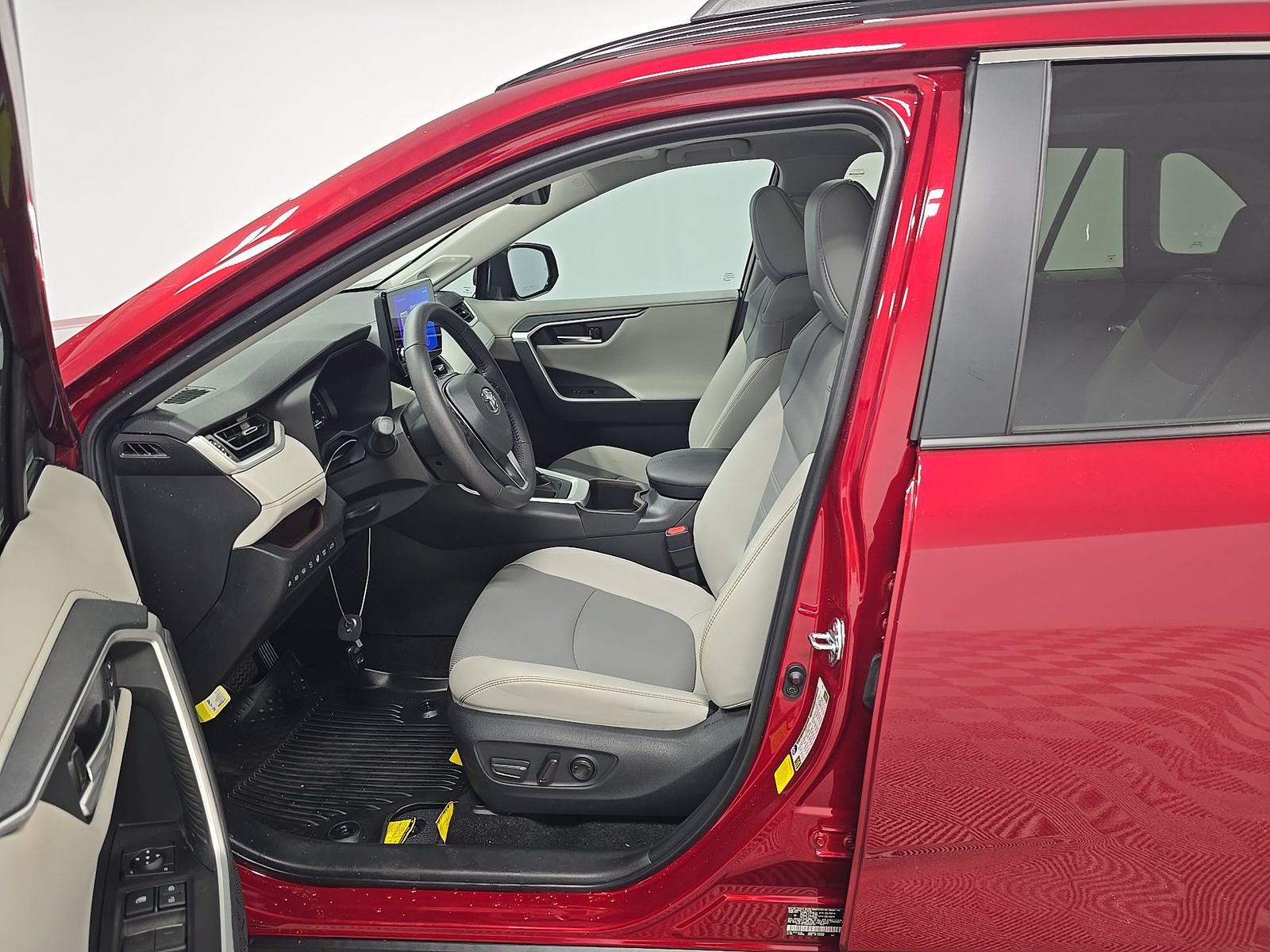 2025 Toyota RAV4 Limited FWD