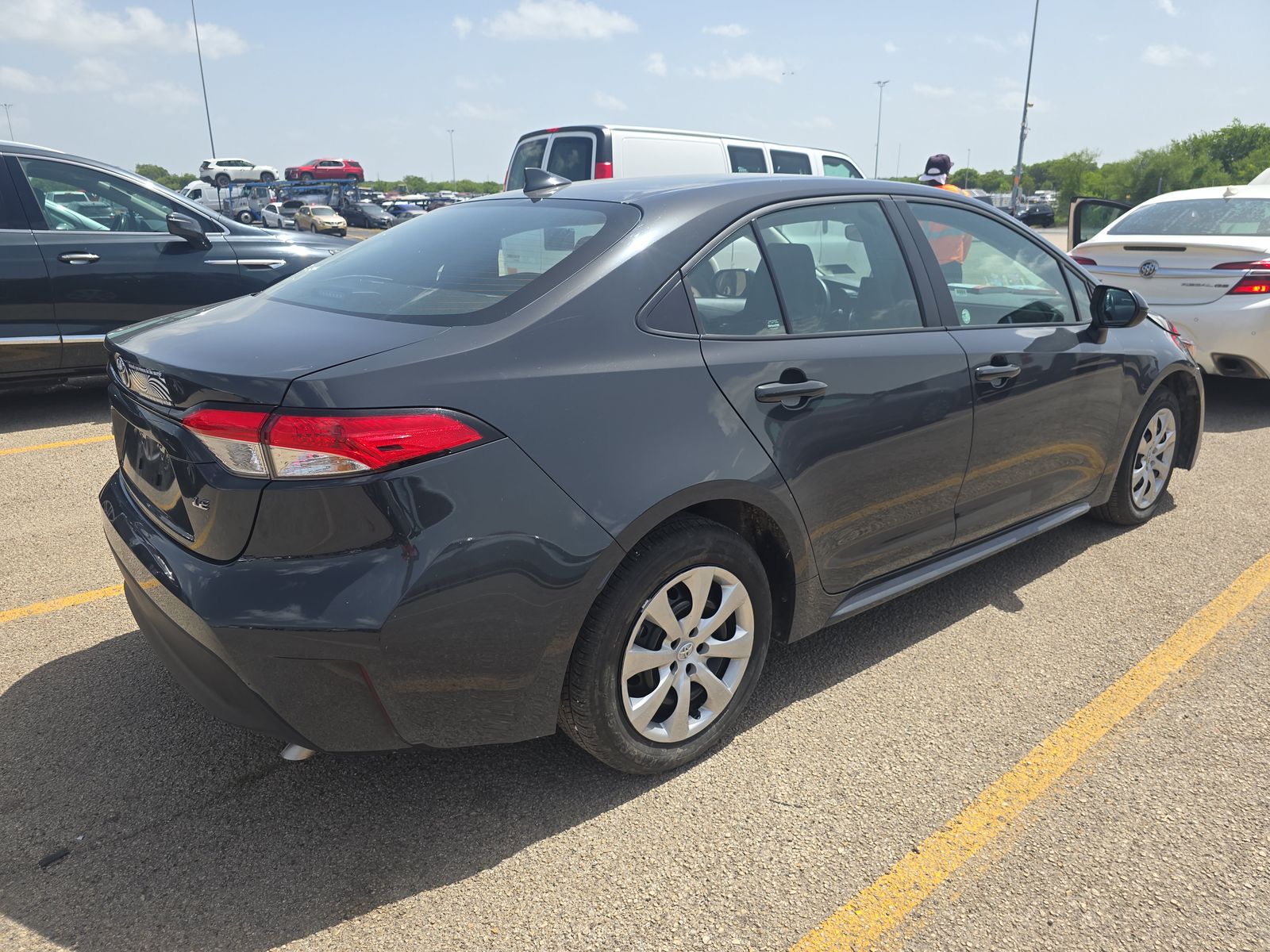 2025 Toyota Corolla LE FWD