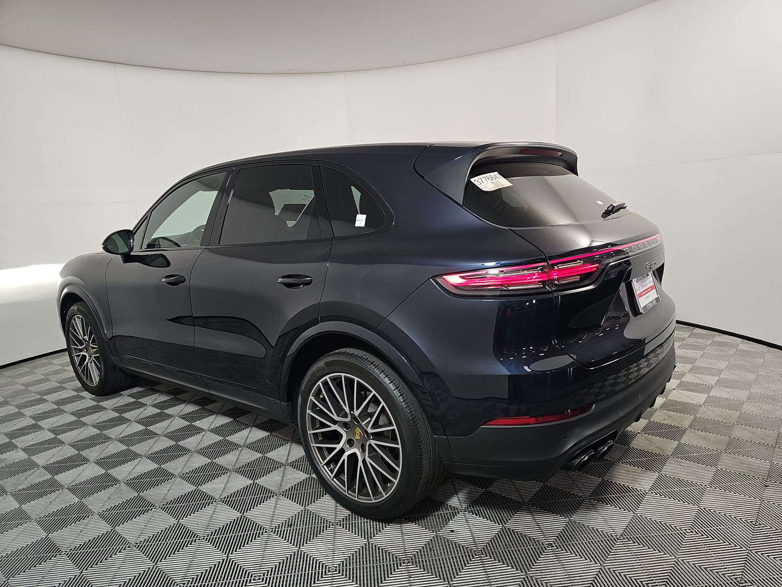 2022 Porsche Cayenne Platinum Edition AWD