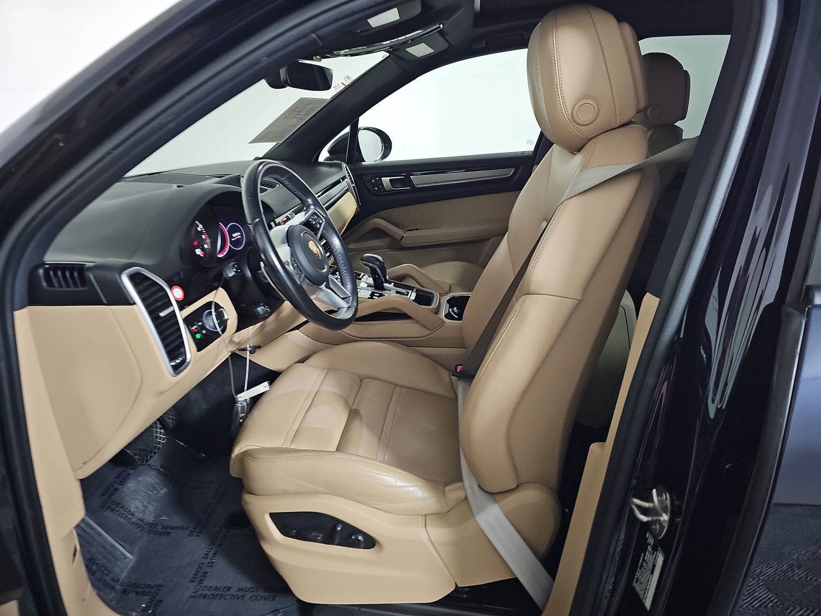 2022 Porsche Cayenne Platinum Edition AWD