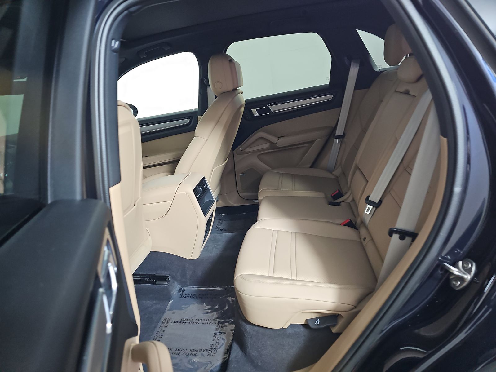 2022 Porsche Cayenne Platinum Edition AWD