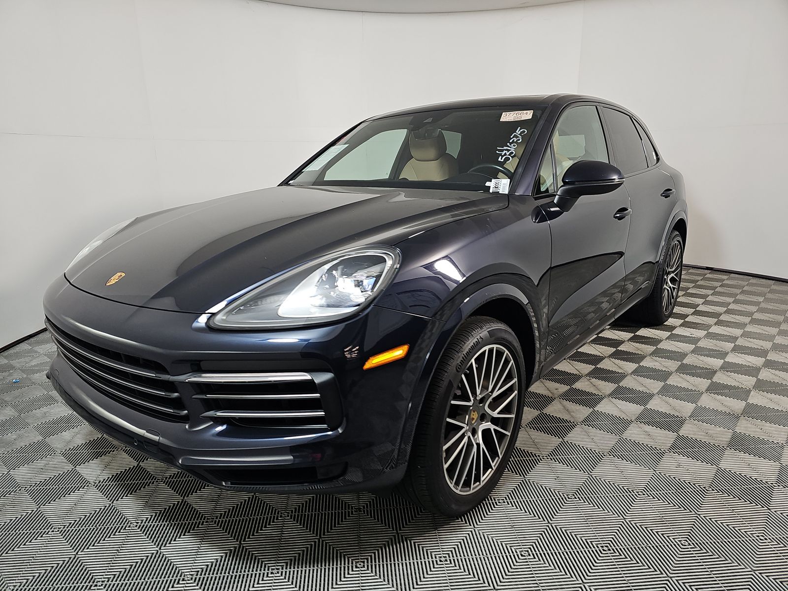 2022 Porsche Cayenne Platinum Edition AWD