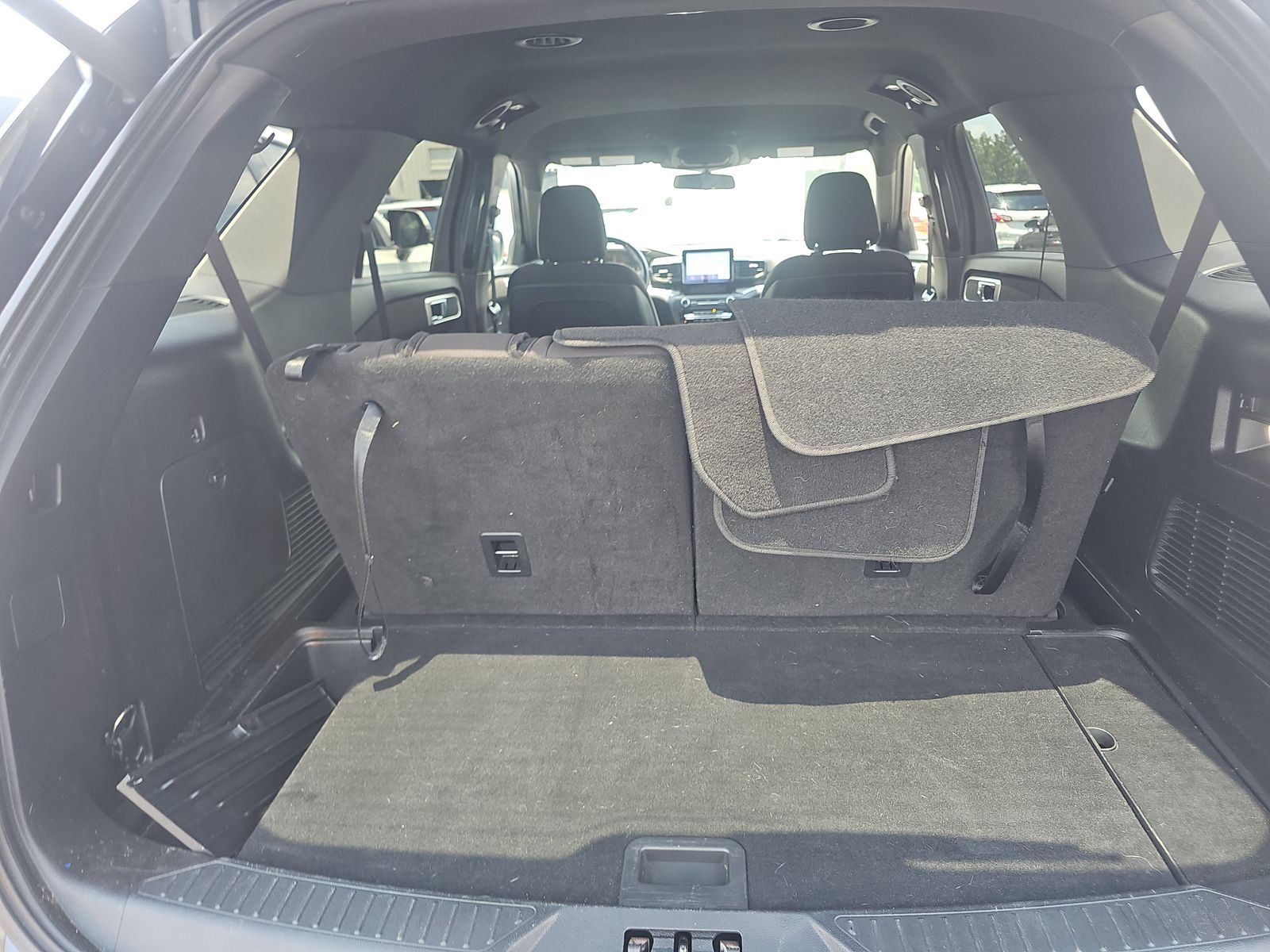 2020 Ford Explorer XLT AWD
