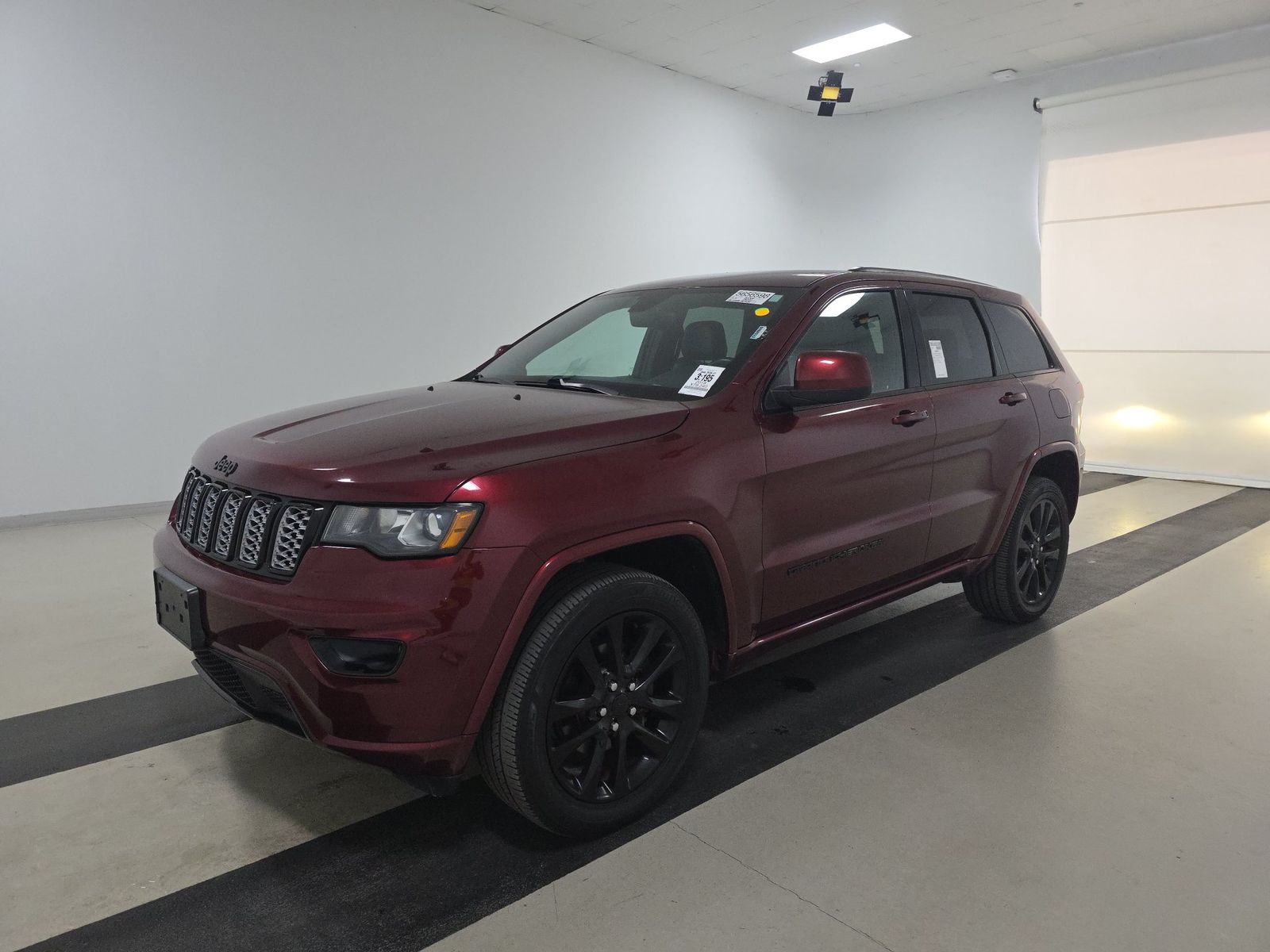 2018 Jeep Grand Cherokee Laredo Altitude Edition AWD