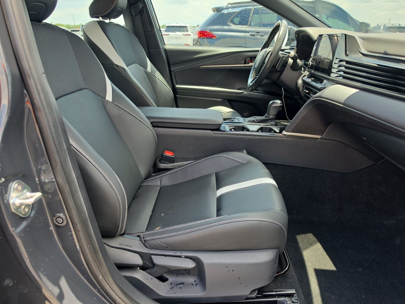 2025 Toyota Camry SE FWD