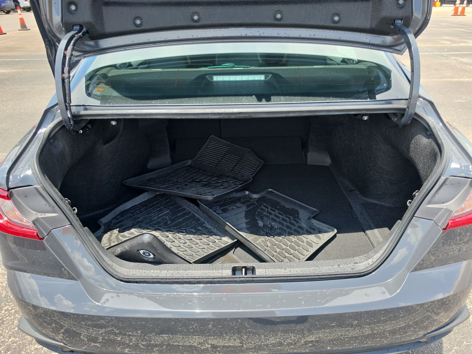 2025 Toyota Camry SE FWD