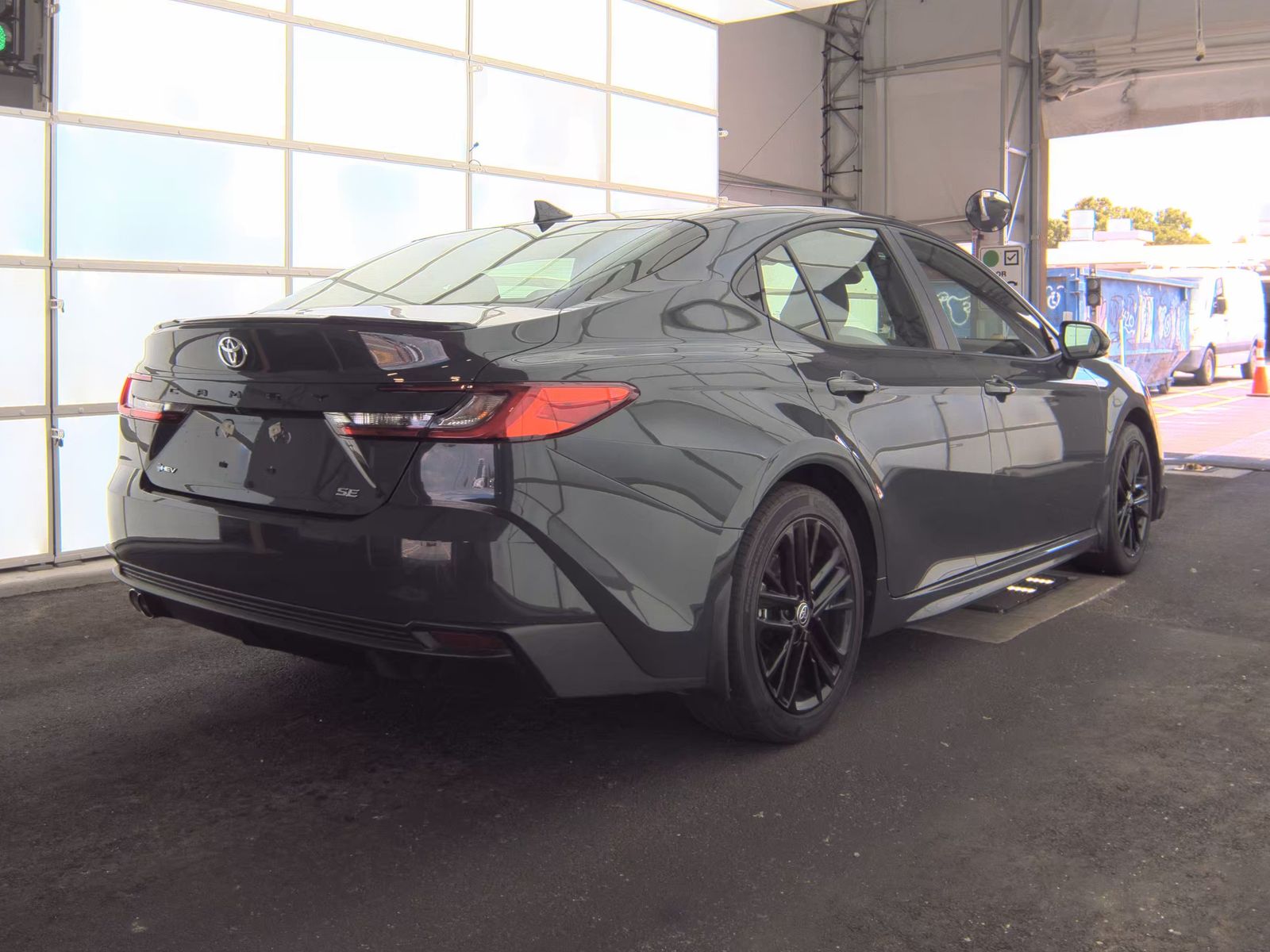 2025 Toyota Camry SE FWD