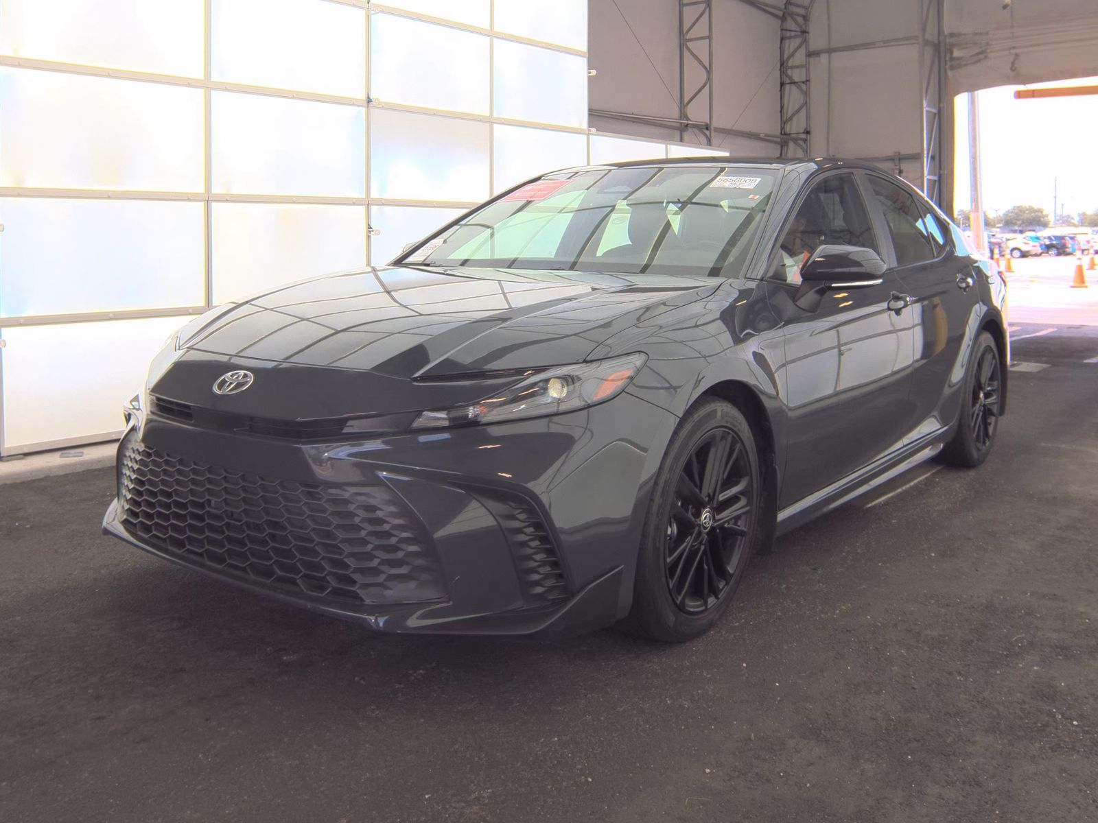 2025 Toyota Camry SE FWD