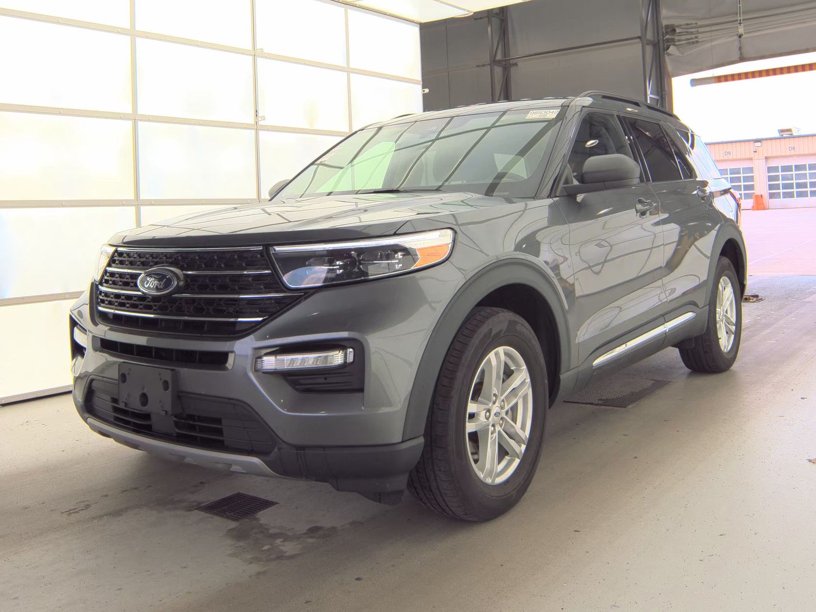 2023 Ford Explorer XLT AWD