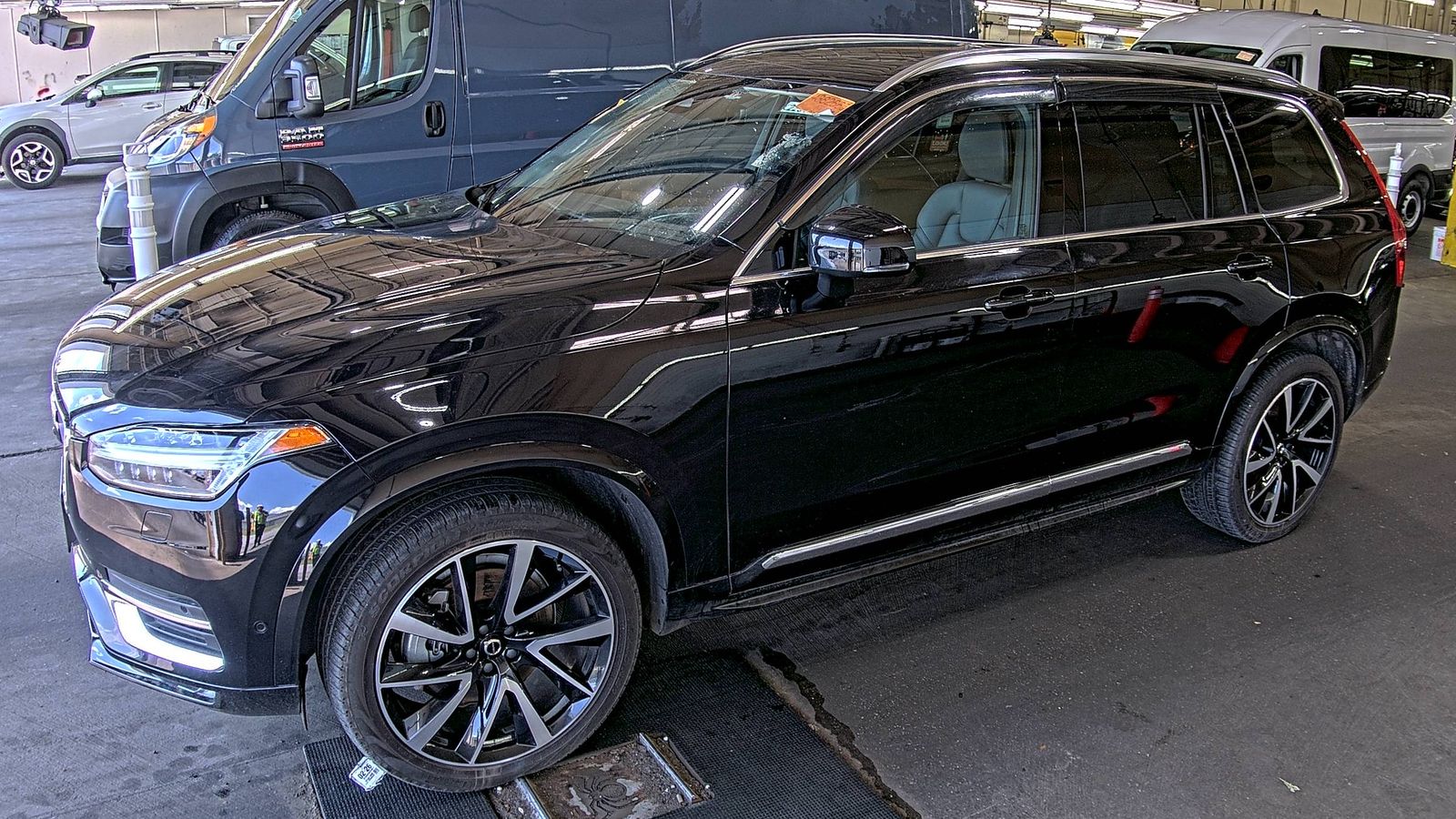 2024 Volvo XC90 B6 Plus AWD