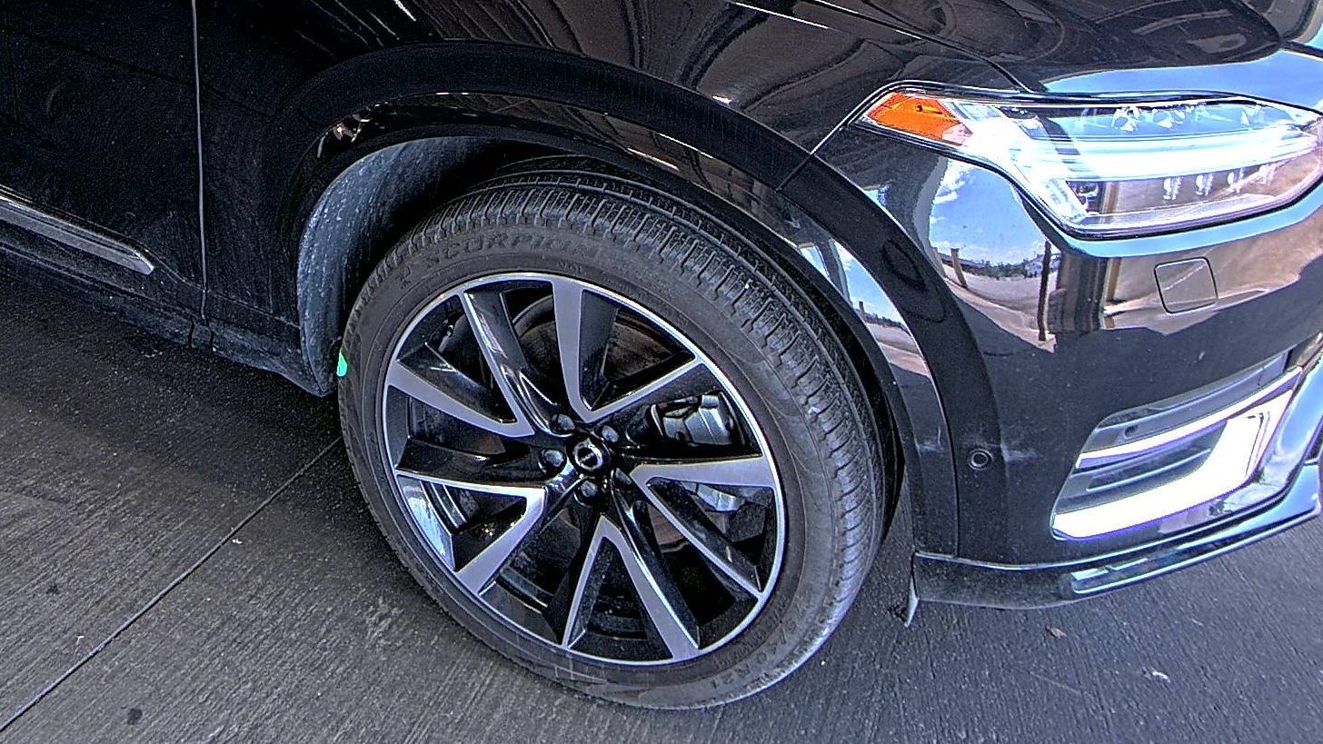 2024 Volvo XC90 B6 Plus AWD