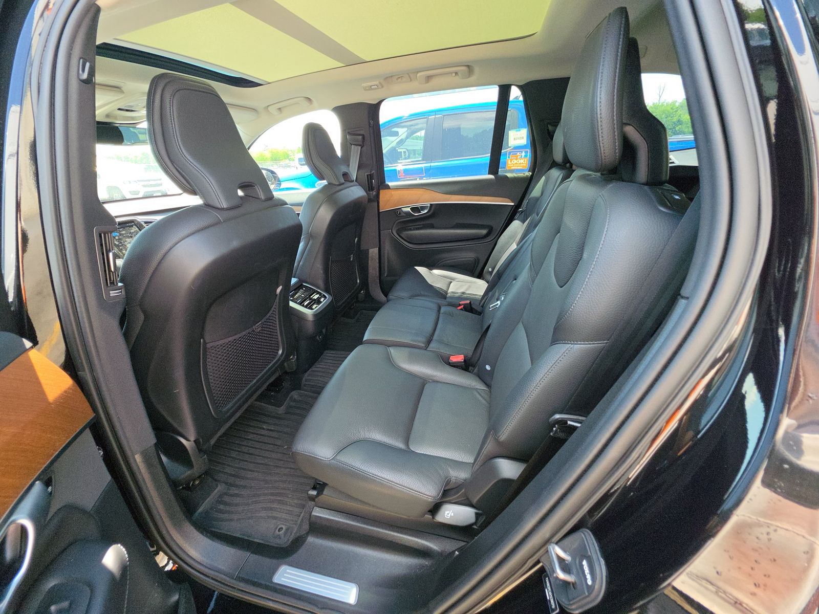 2024 Volvo XC90 B6 Plus AWD