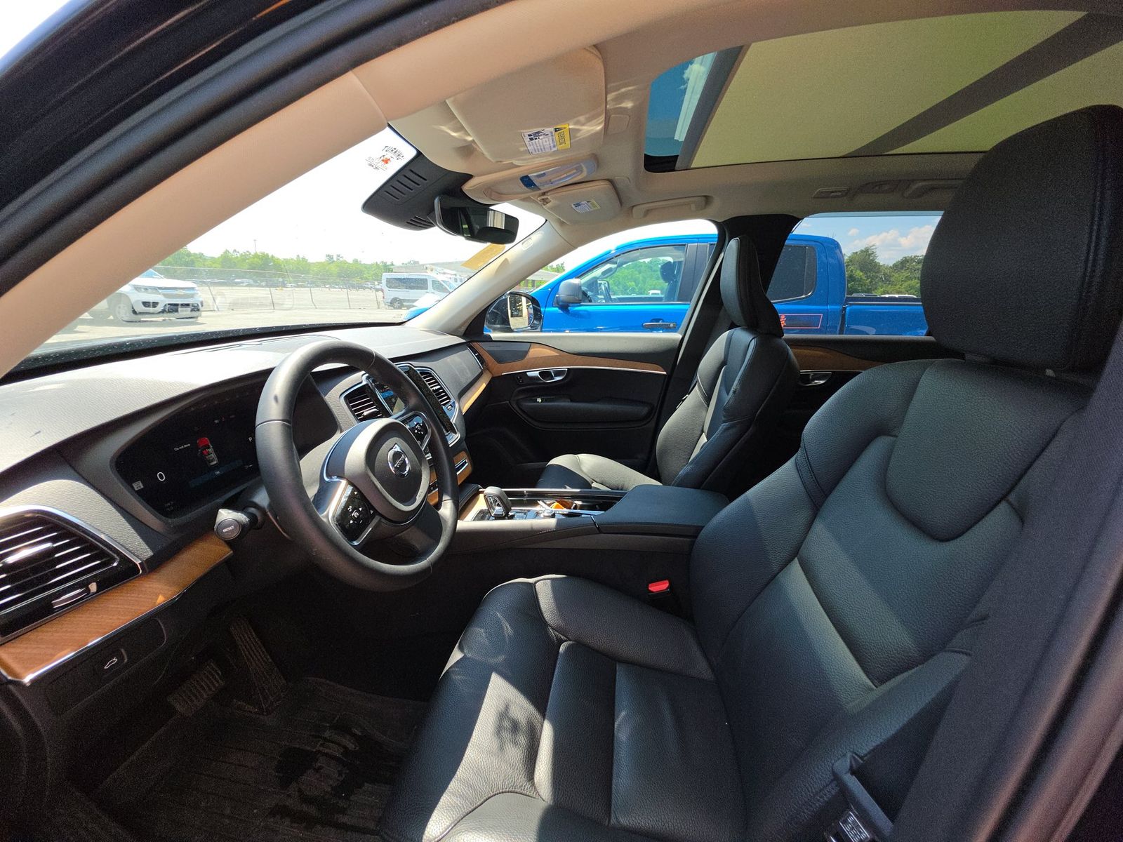 2024 Volvo XC90 B6 Plus AWD