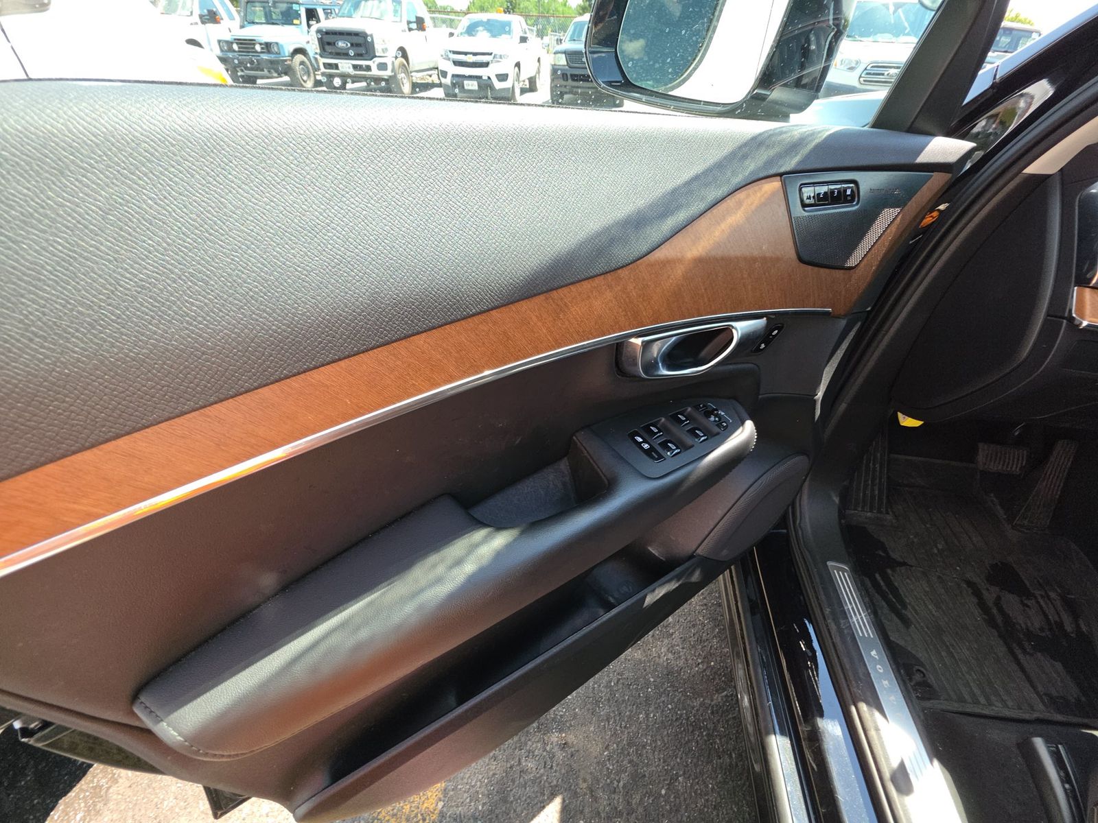 2024 Volvo XC90 B6 Plus AWD