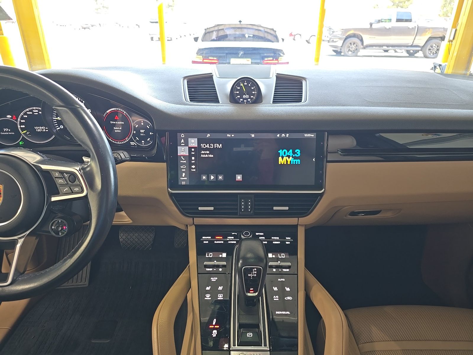 2019 Porsche Cayenne E-Hybrid AWD